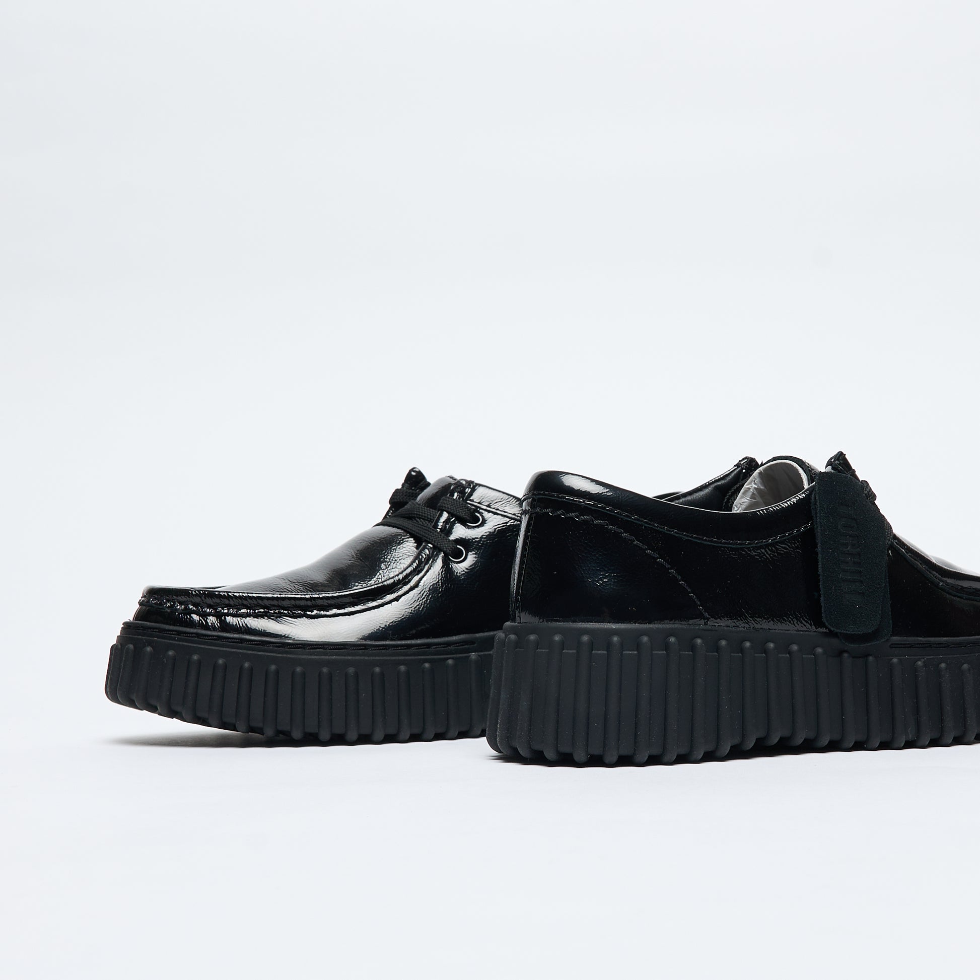Clarks Signature - Women Torhill Bee (Black Patent)