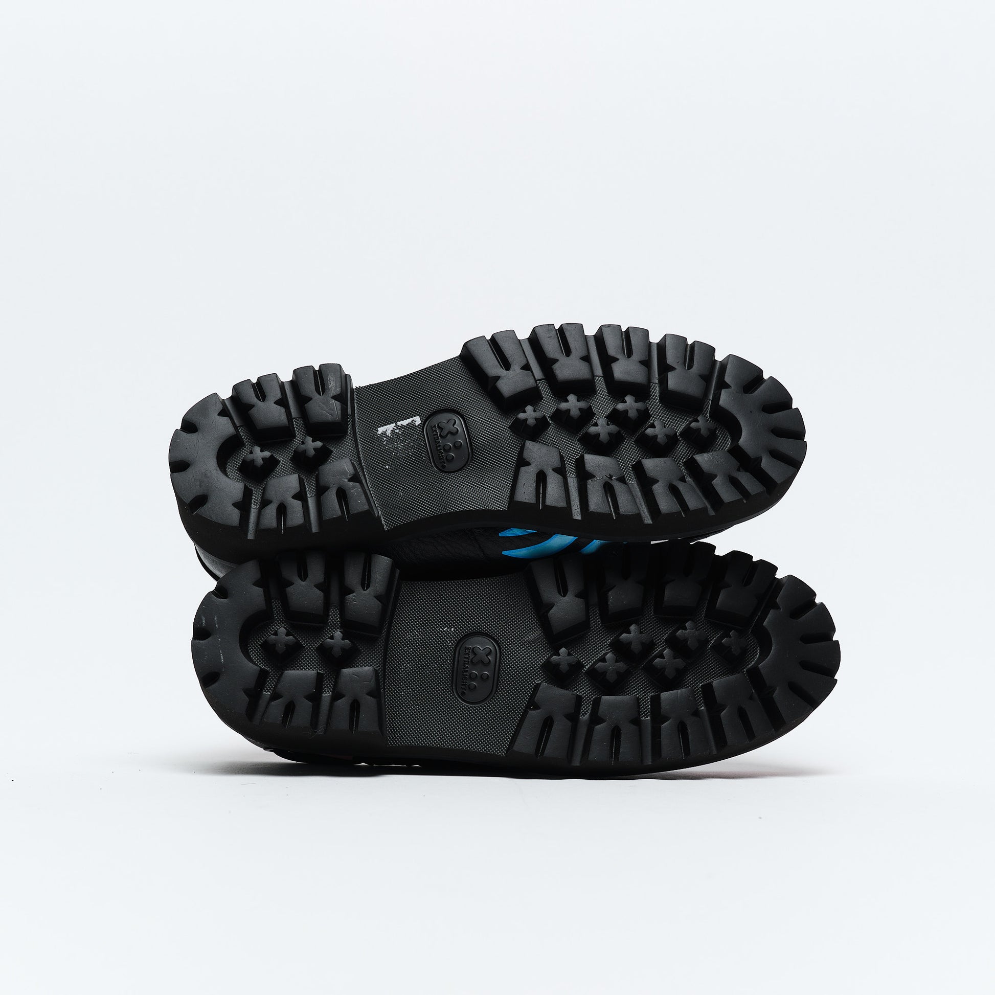 Clarks Originals x Bisous Skateboard - Cleyhill Fire (Black)