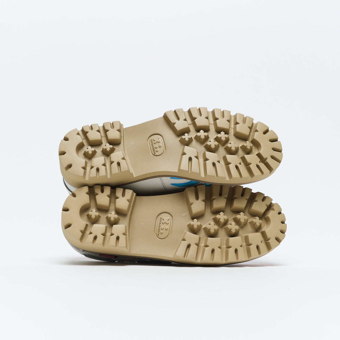 Clarks Originals x Bisous Skateboard - Cleyhill Fire (White)