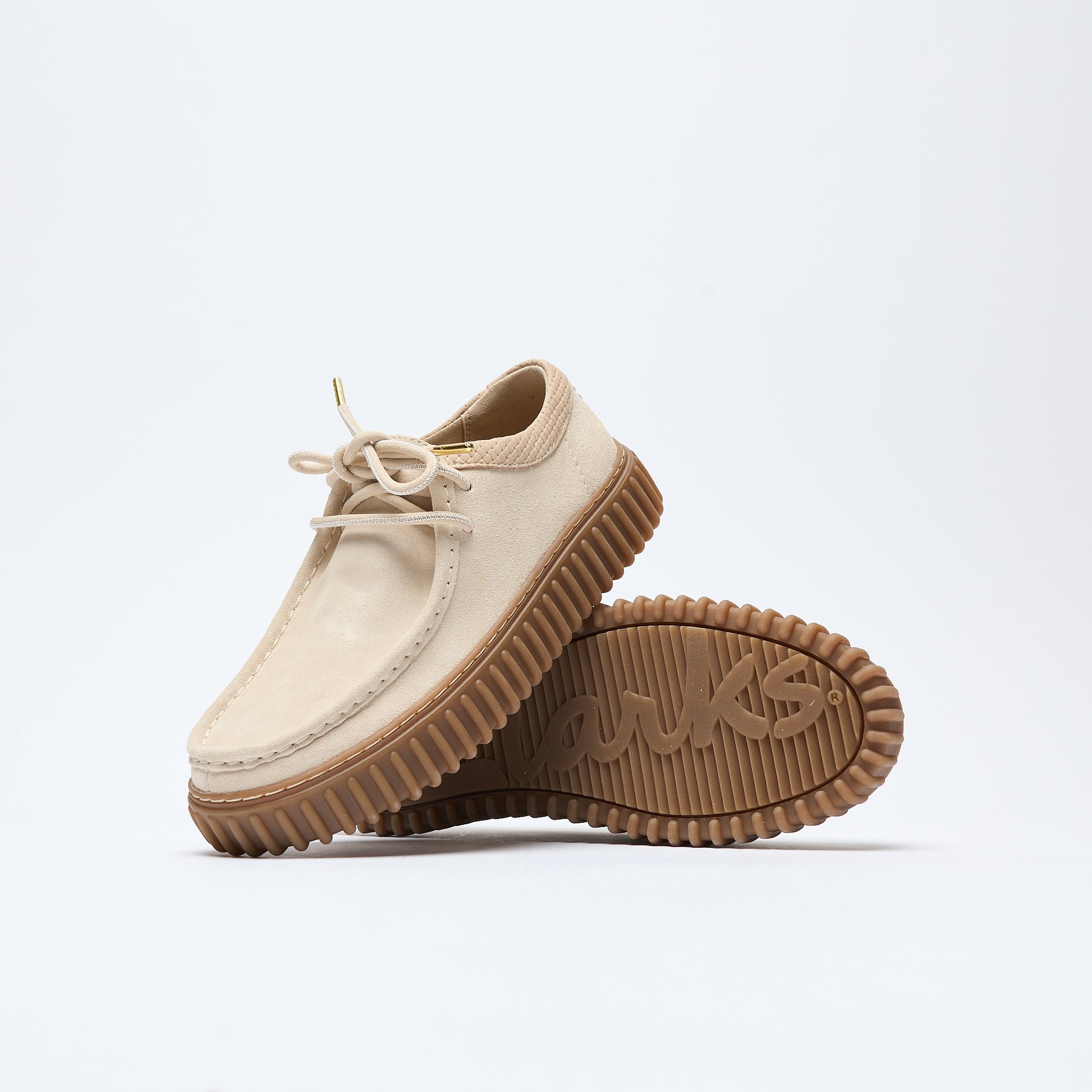 Clarks - Torhill Low Suede (Ecru) "Somerset pack"