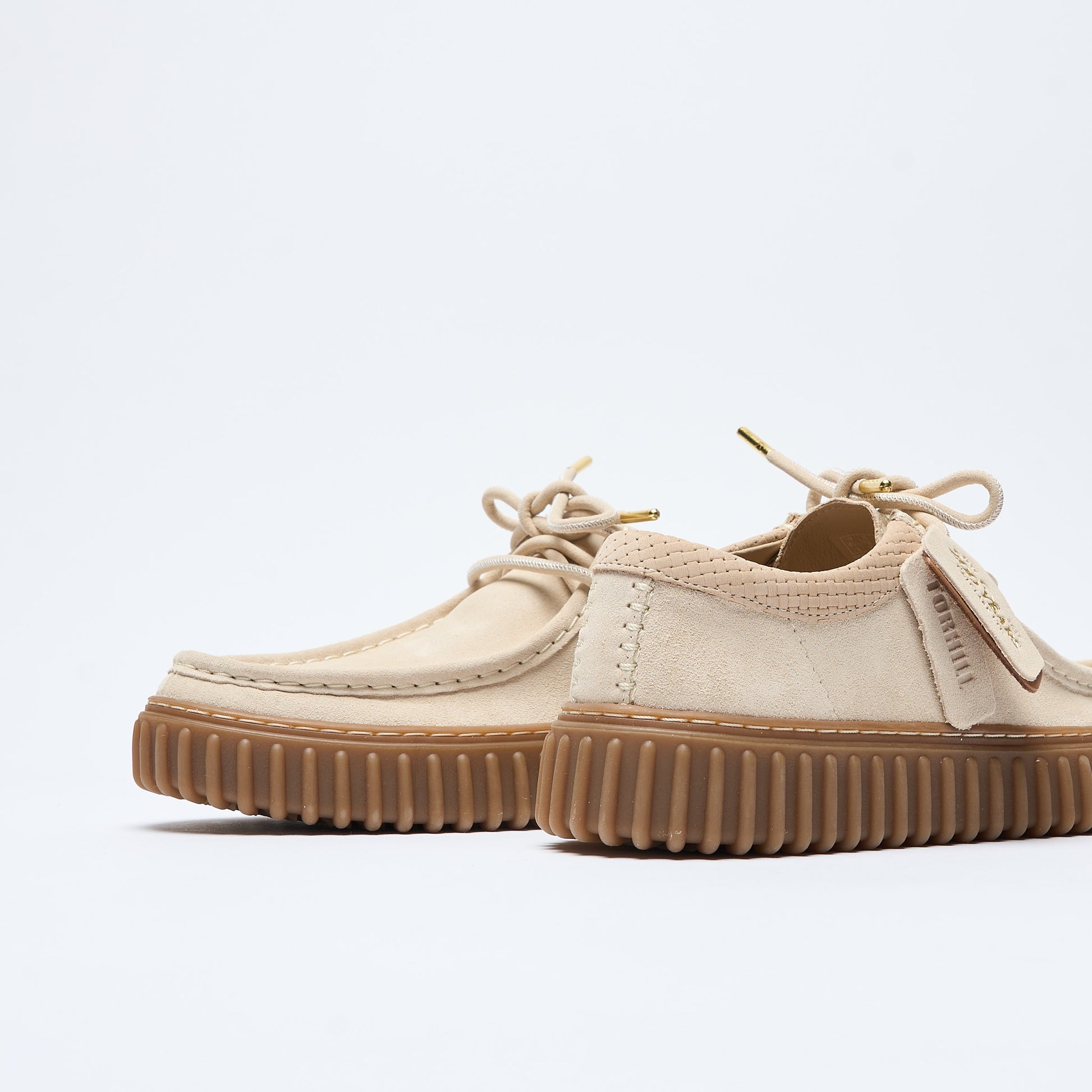 Clarks - Torhill Low Suede (Ecru) "Somerset pack"