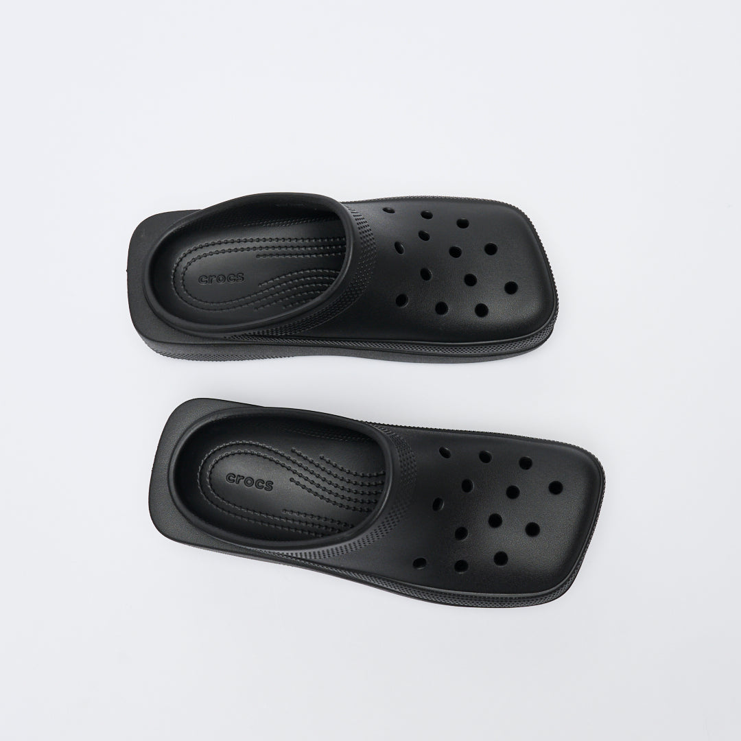 Crocs - Classic Blunt Toe (Black)