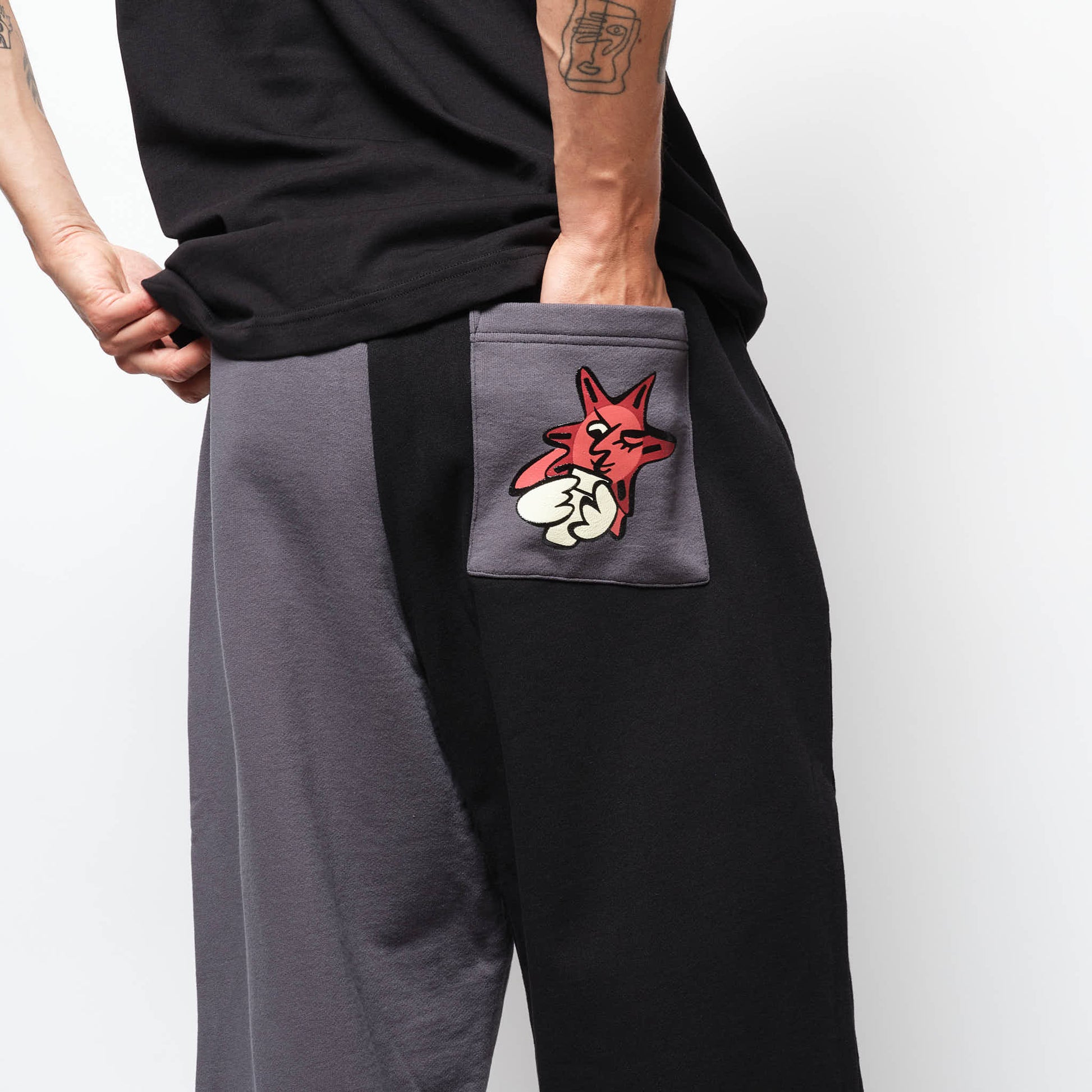 DIME MTL - Glory Sweatpants (Black/Charcoal)