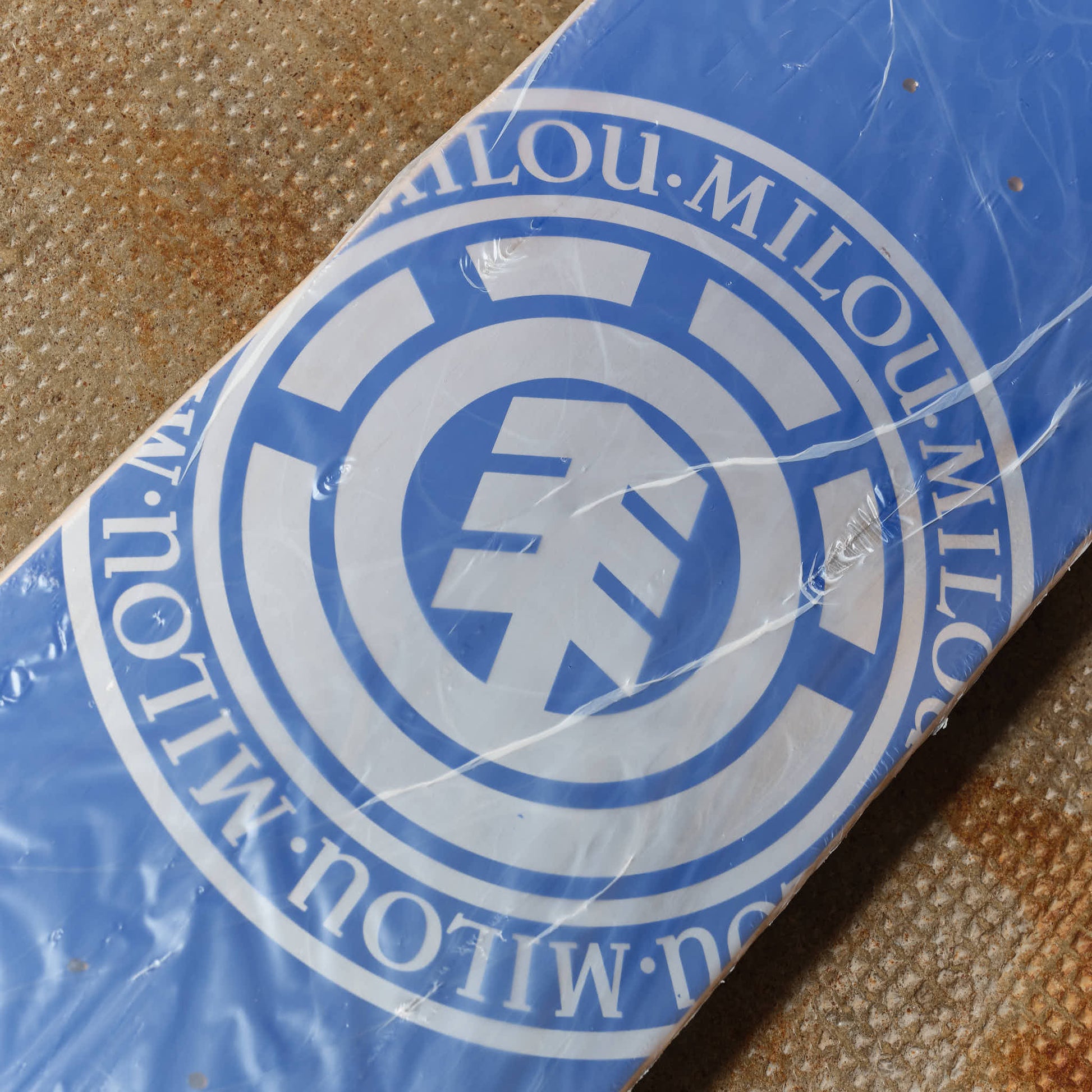 Element Skateboards - Vincent Milou Blue Moon Pro Deck (Blue Chrome)