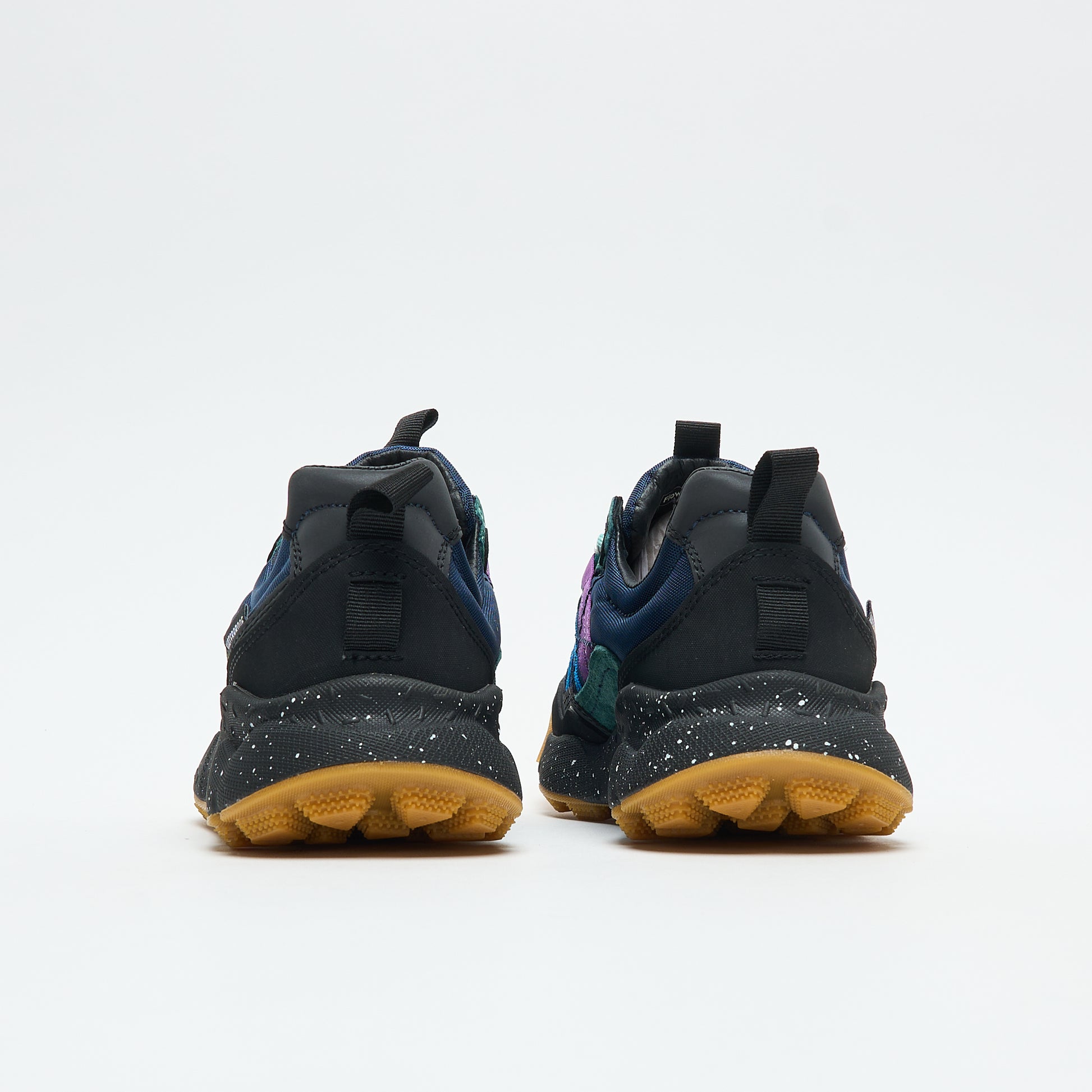 Flower Mountain - Iwano 2 RBW Uni Suede/Fabric (Black)