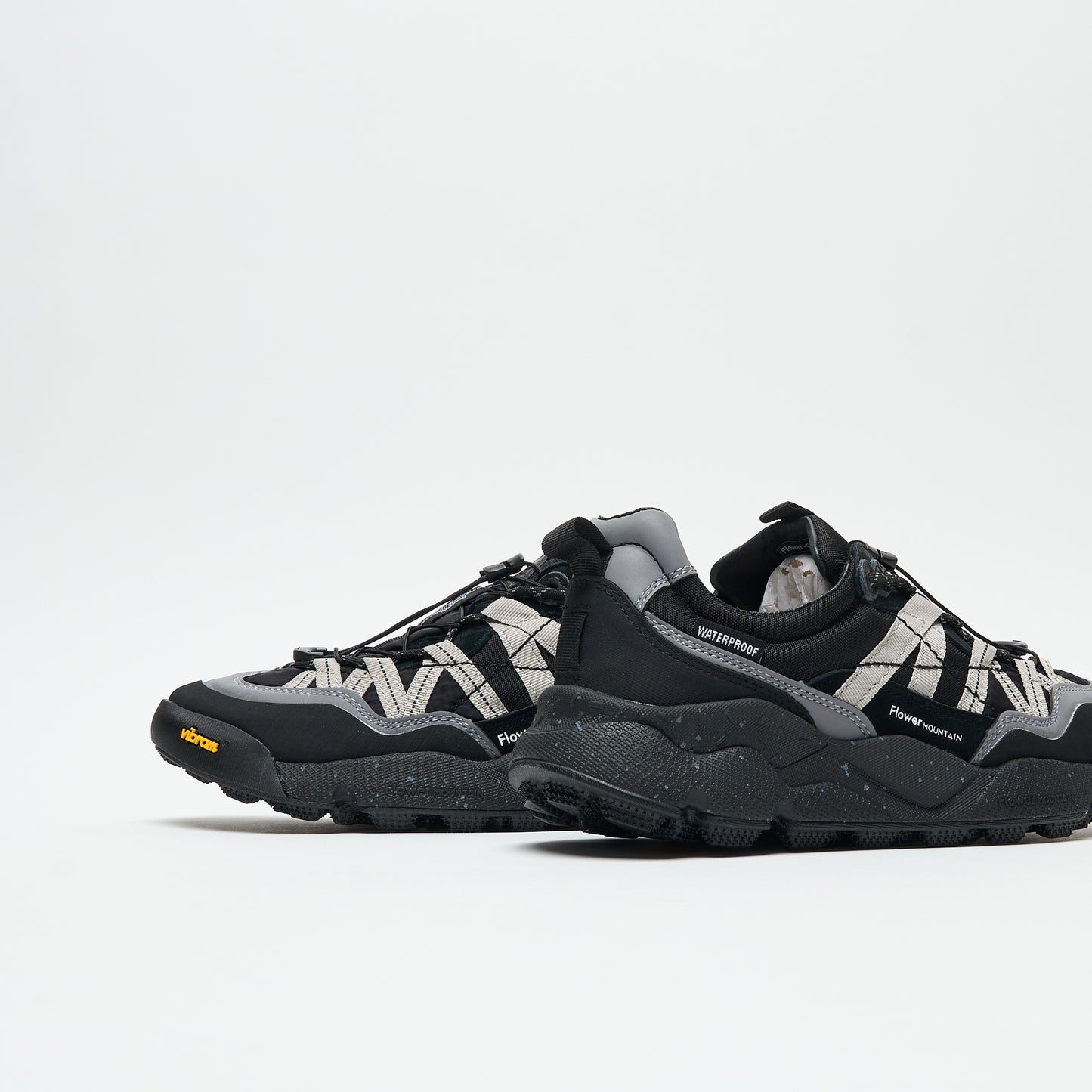 Flower Mountain - Iwano 2 Uni Suede/Nylon (Black/Anthracite/Acciaio)