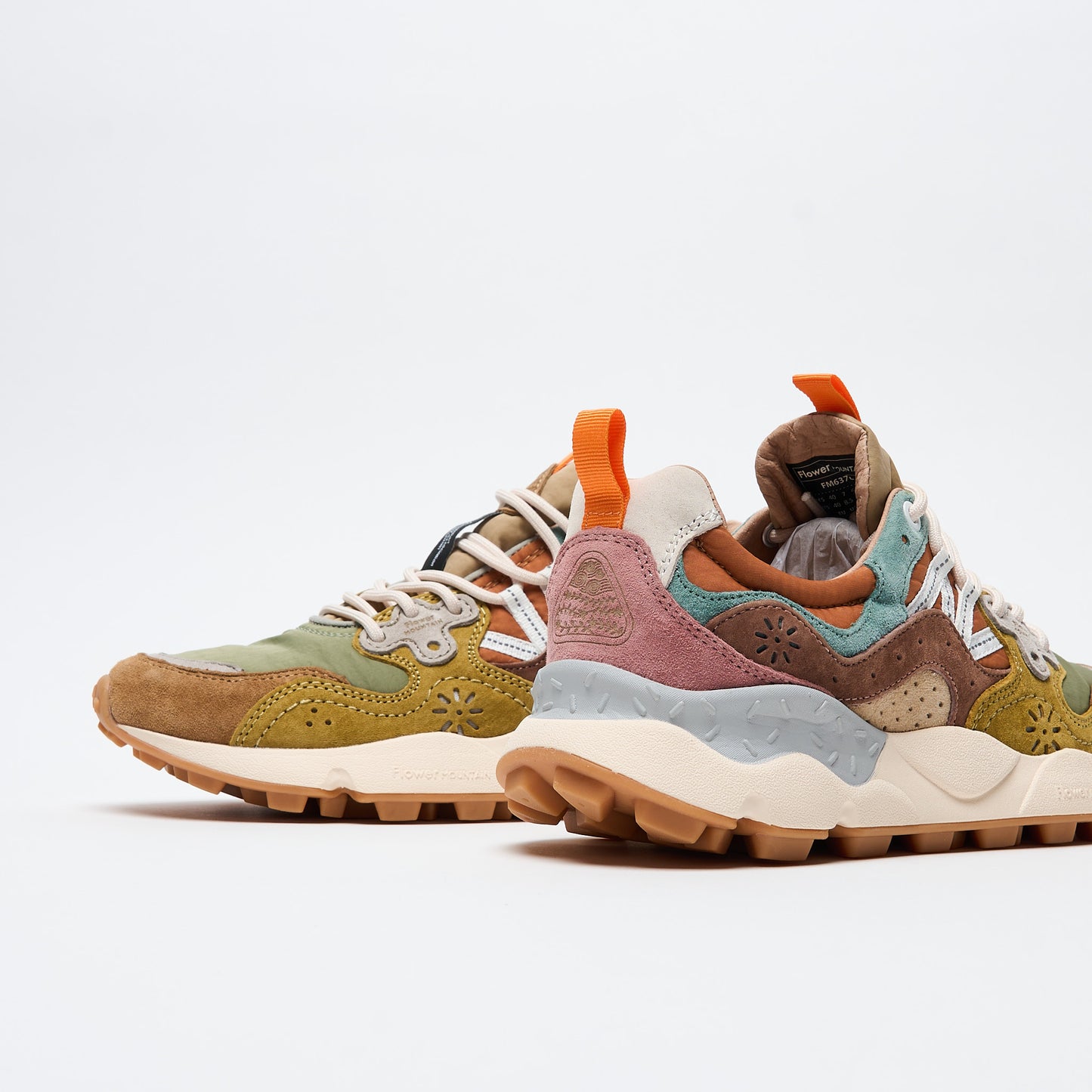 Flower Mountain - Yamano 3 Uni (Light Brown / Taupe / Ocher)