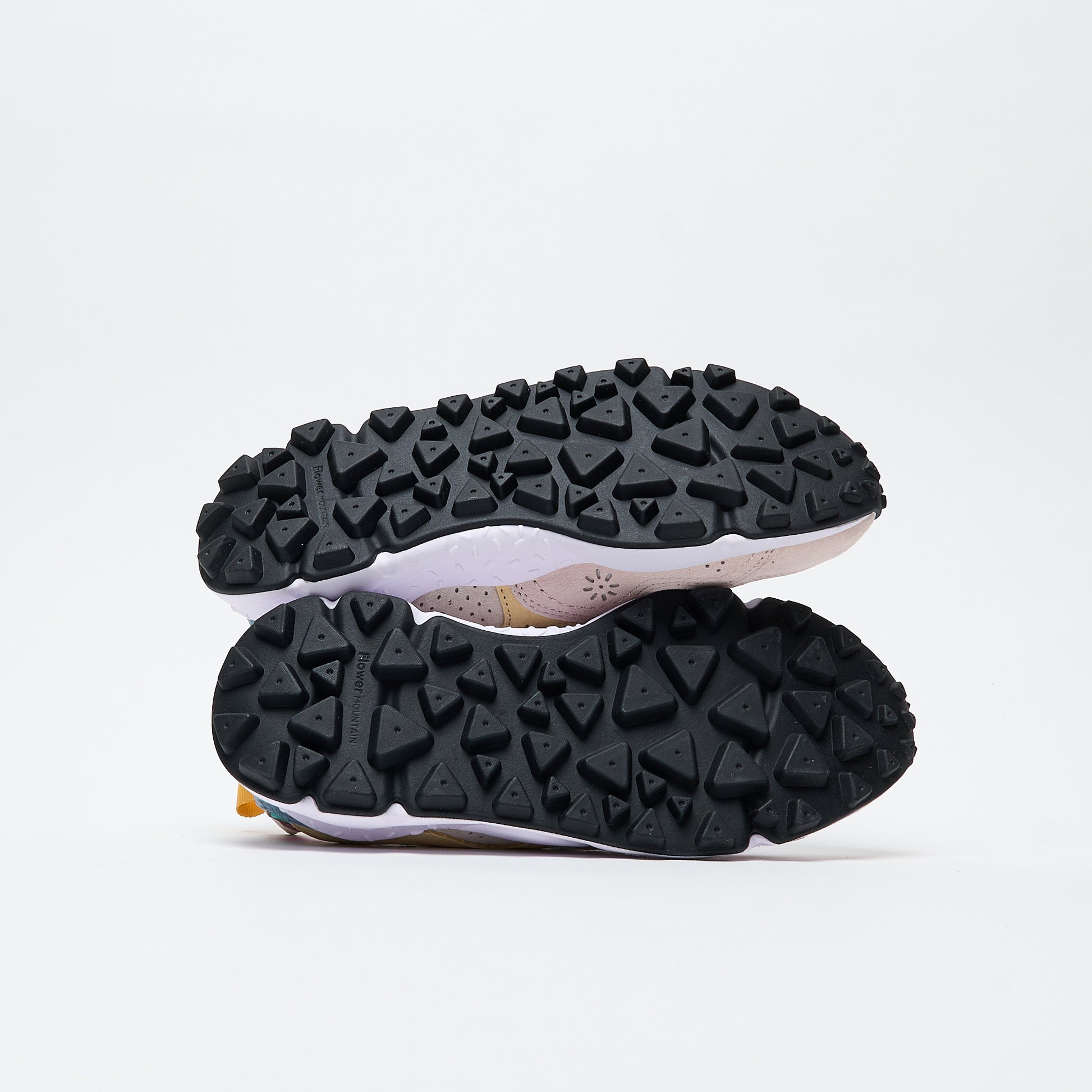 Flower Mountain -   Yamano 3 Woman (Rose / Azure / Cream)