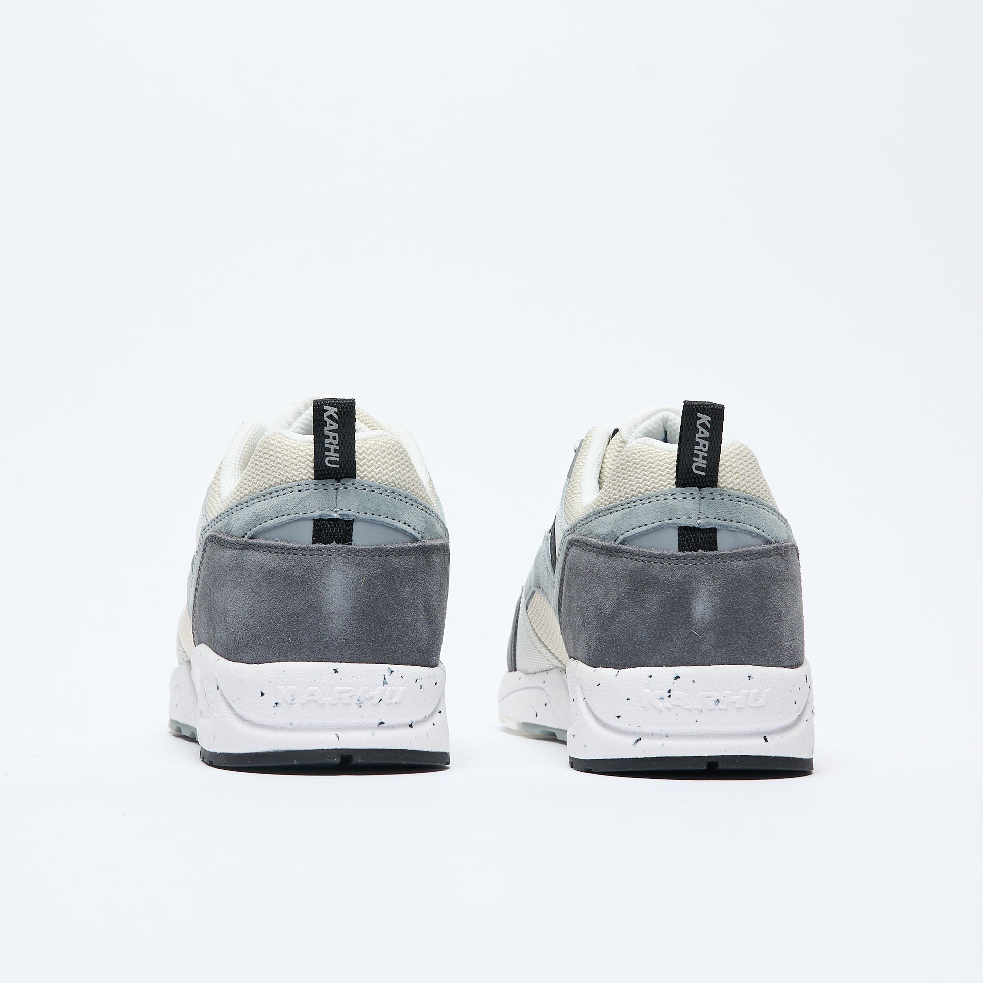 Karhu - Fusion 2.0 (Limestone/Jet Black)