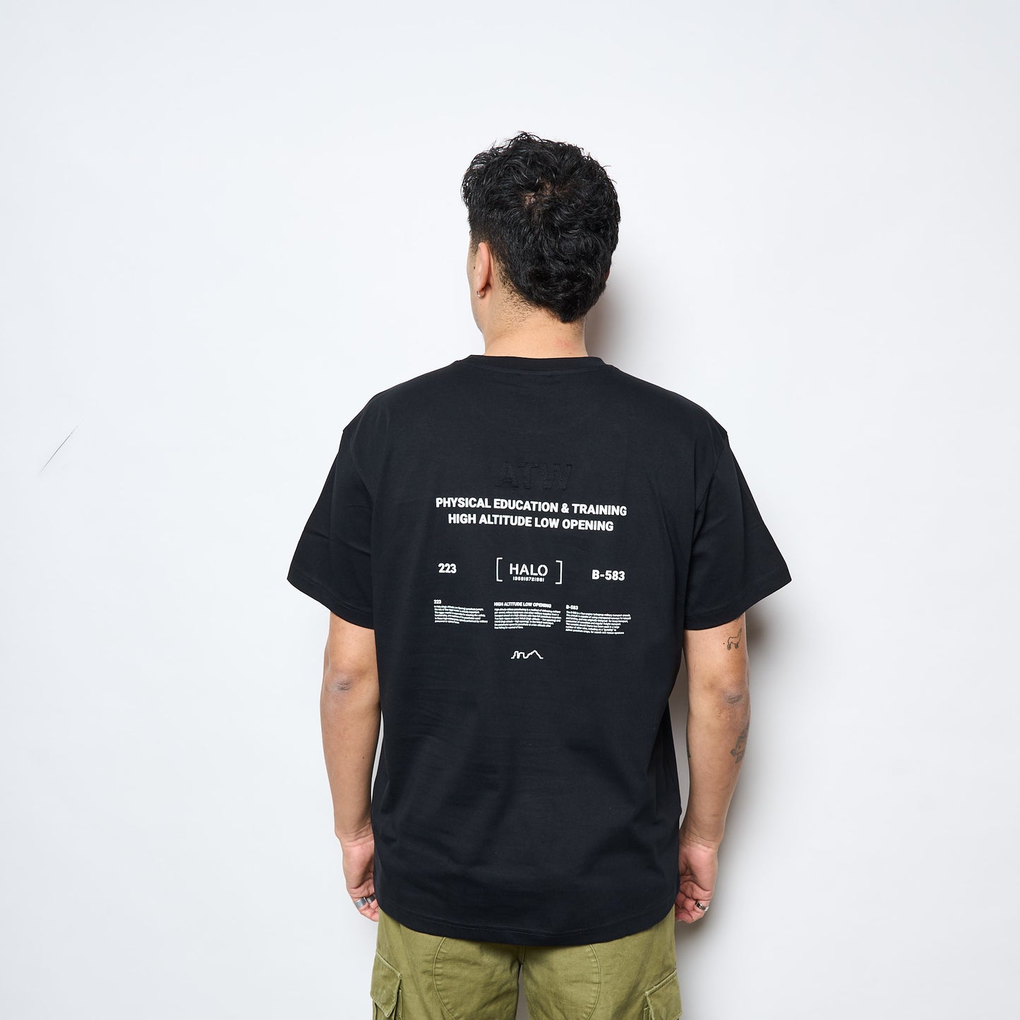 Halo - Graphic T-shirt (Black)