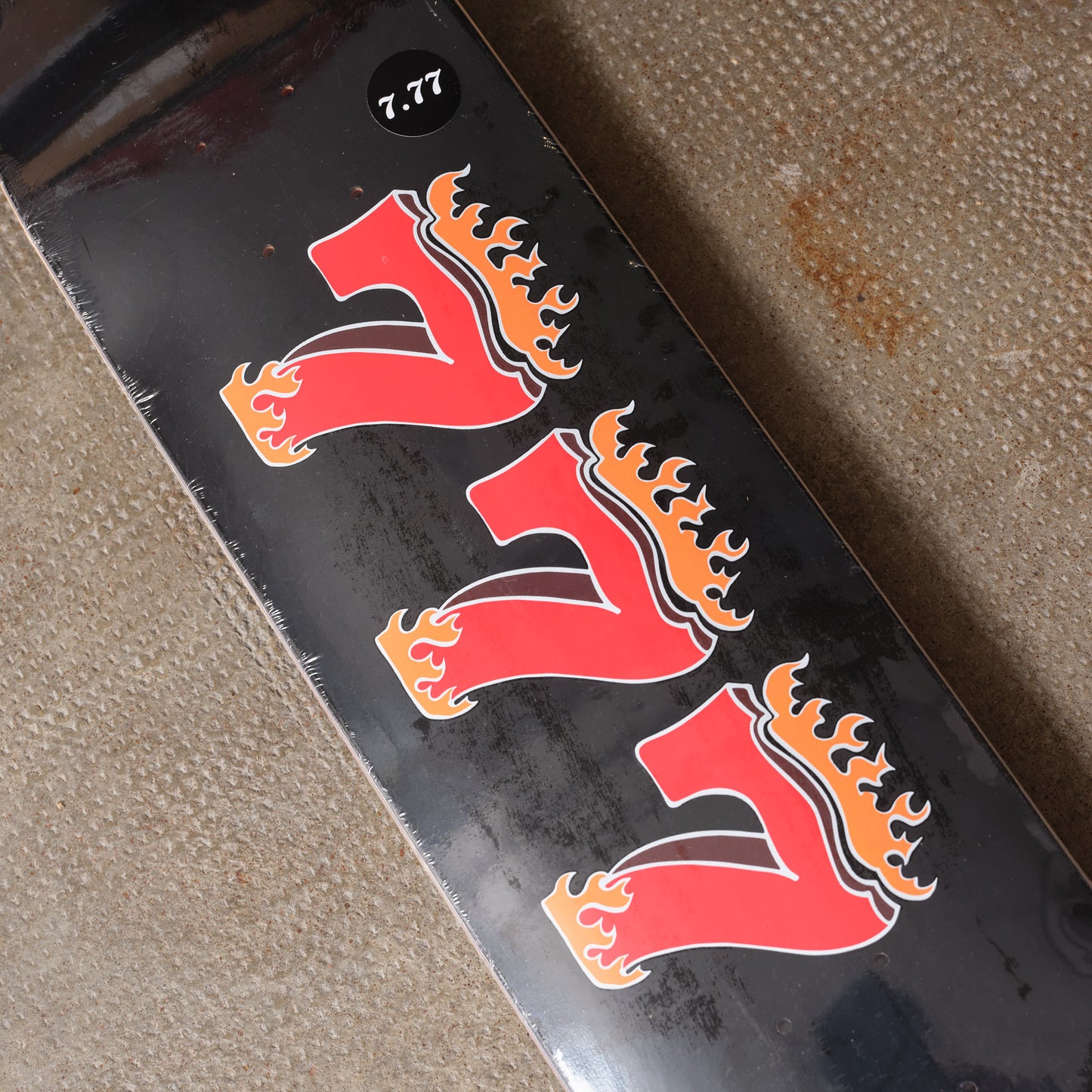 Hardbody NYC - 777 Deck (Black)