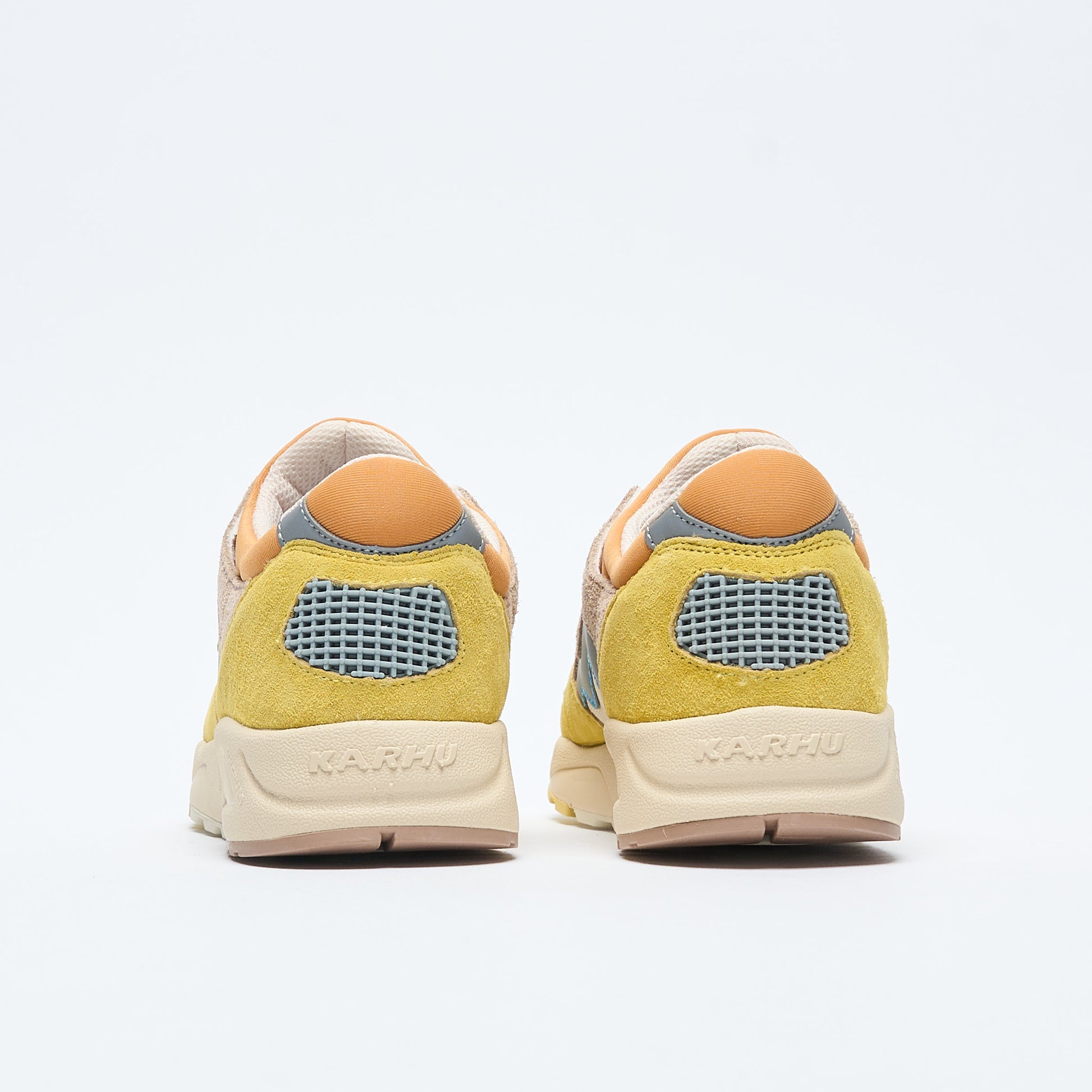 Karhu - Aria 95 (Cream Gold/Warm Taupe)