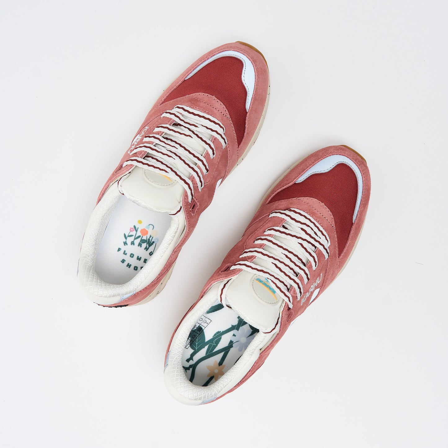 Karhu  Aria 95 (Light Mahogany / White)
