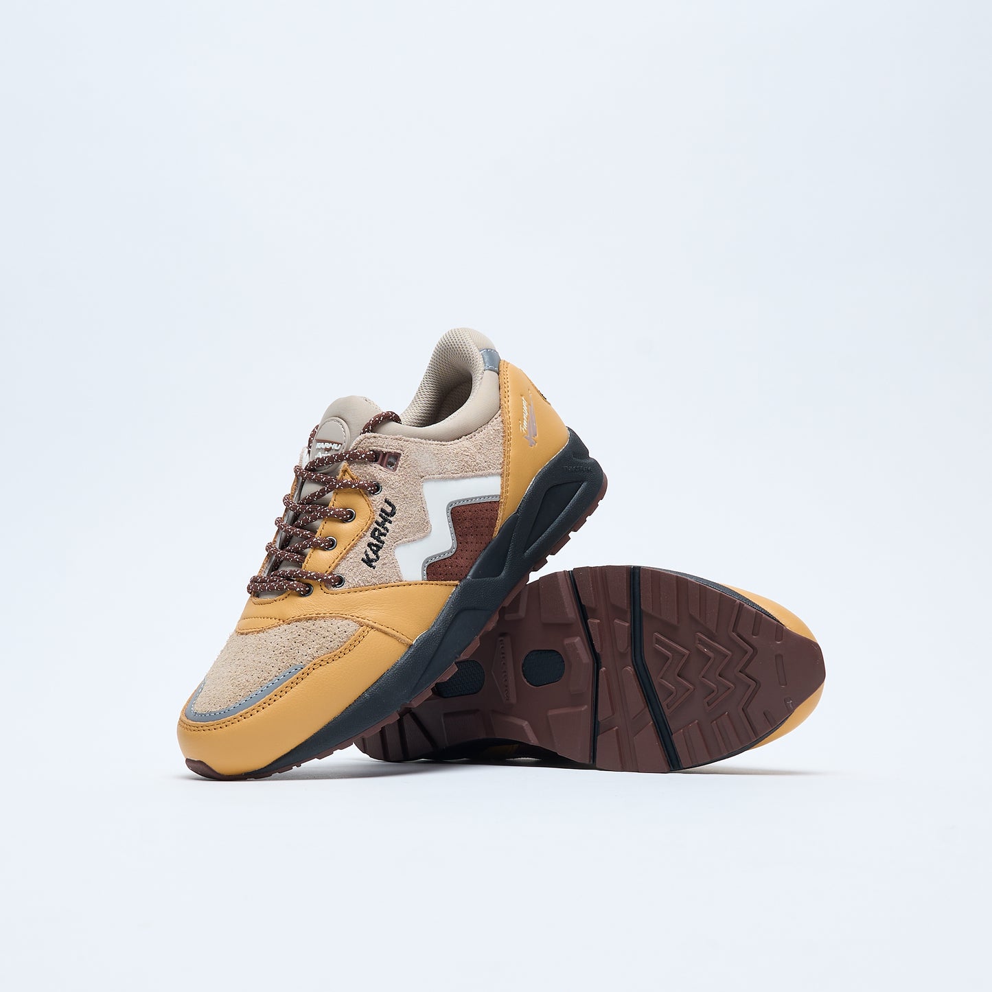 Karhu - Aria 95 Oak (Buff / White)