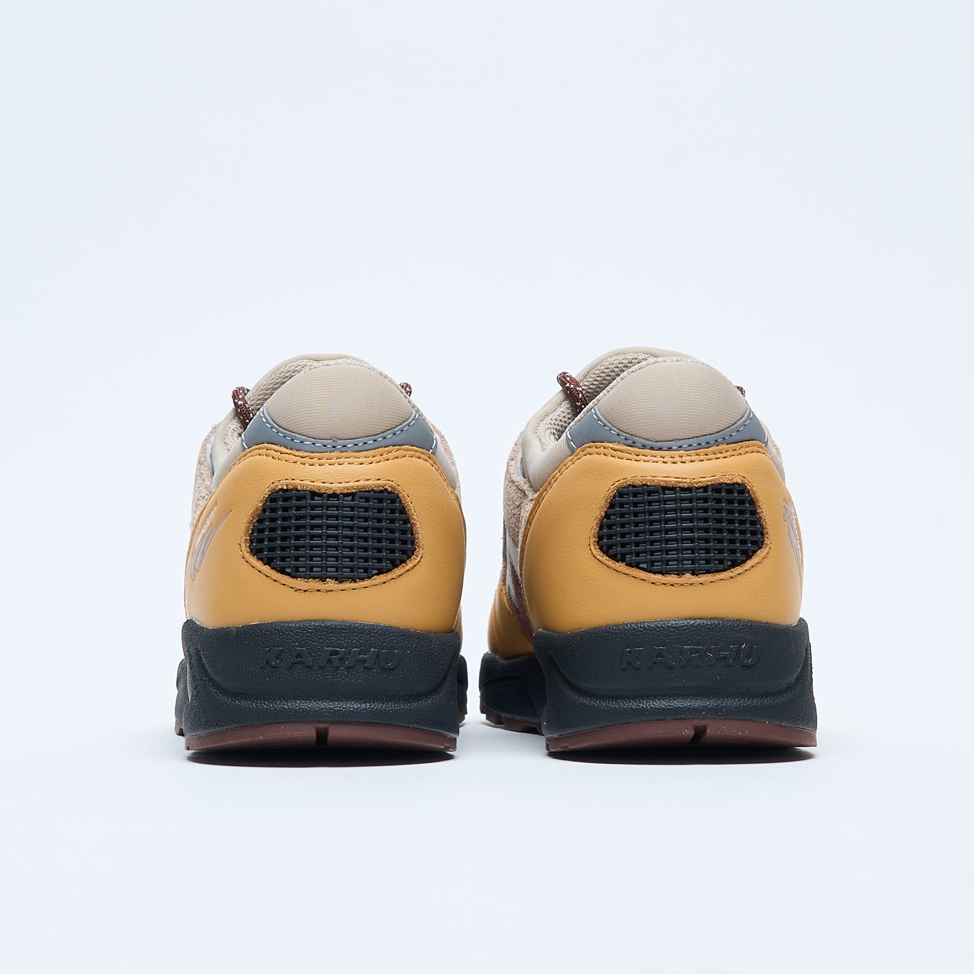 Karhu - Aria 95 Oak (Buff / White)