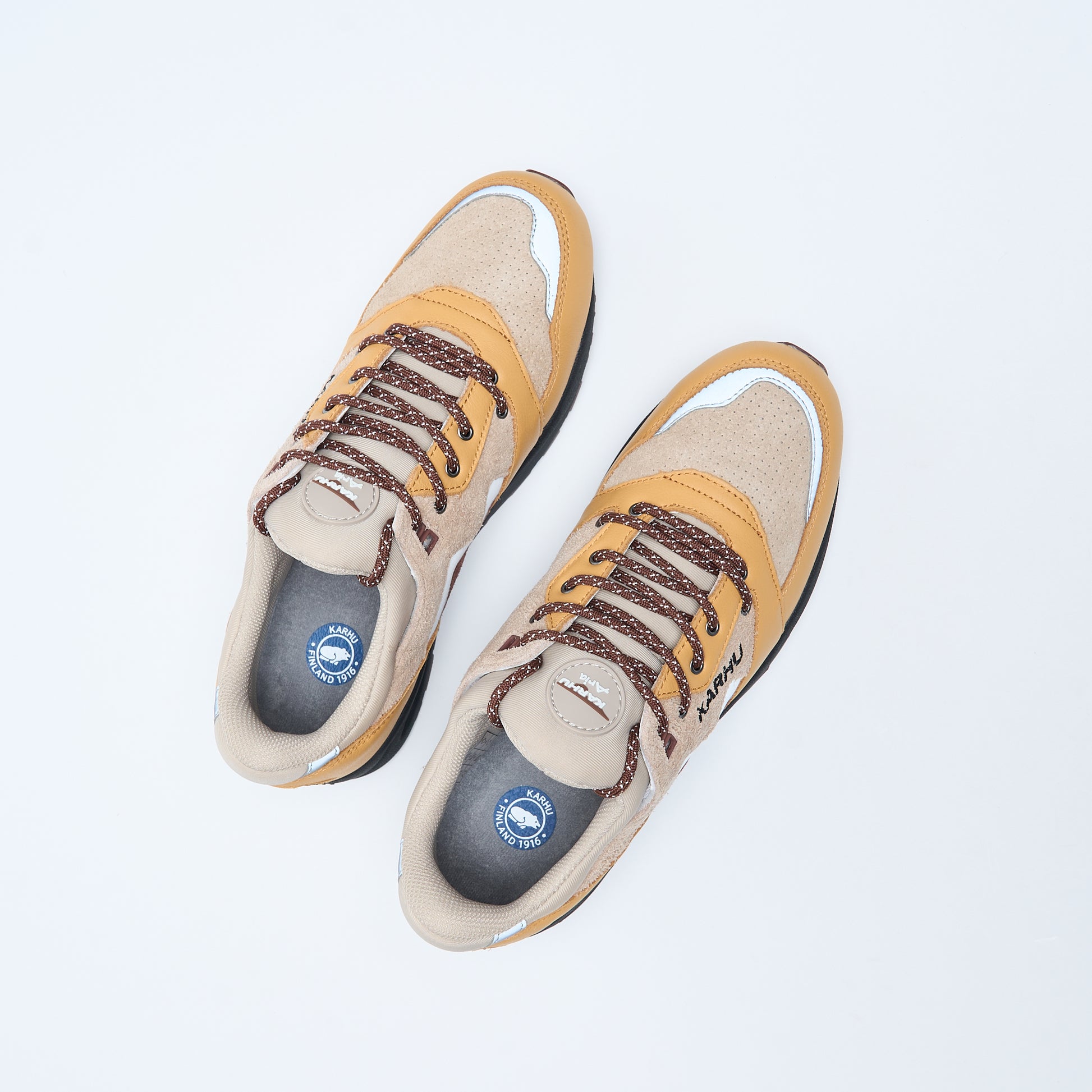 Karhu - Aria 95 Oak (Buff / White)