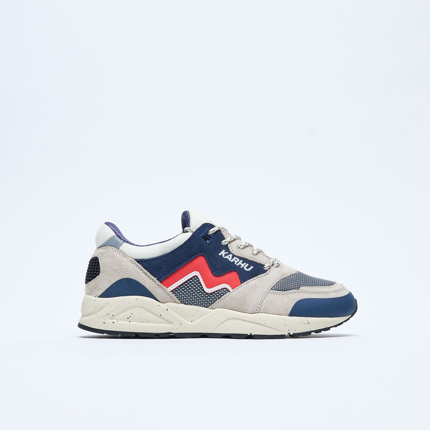 Karhu - Aria 95 Silver (Lining / Fiery Red)