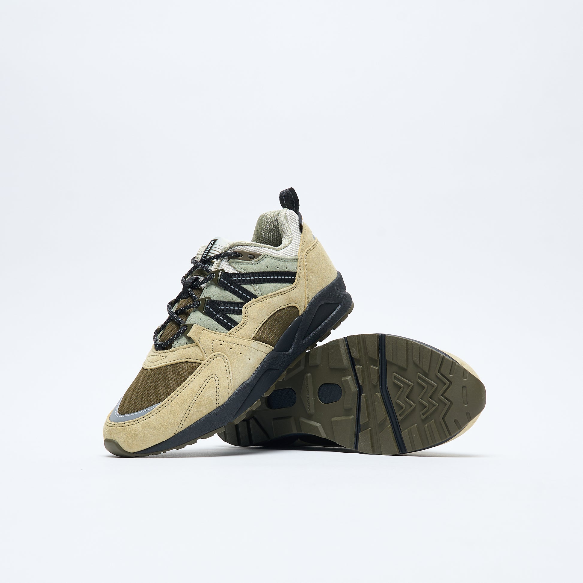 Karhu - Fusion 2.0 Pale (Olive Green / Jet Black)