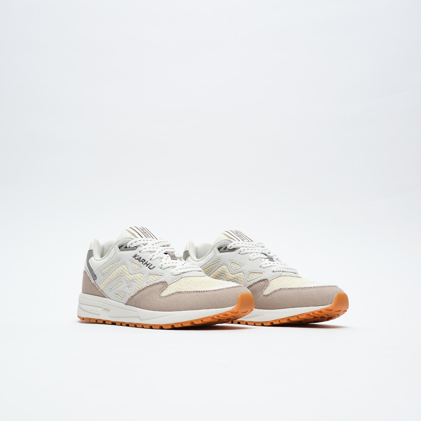 Karhu - Legacy 96 (Atmosphere / White Asparagus)