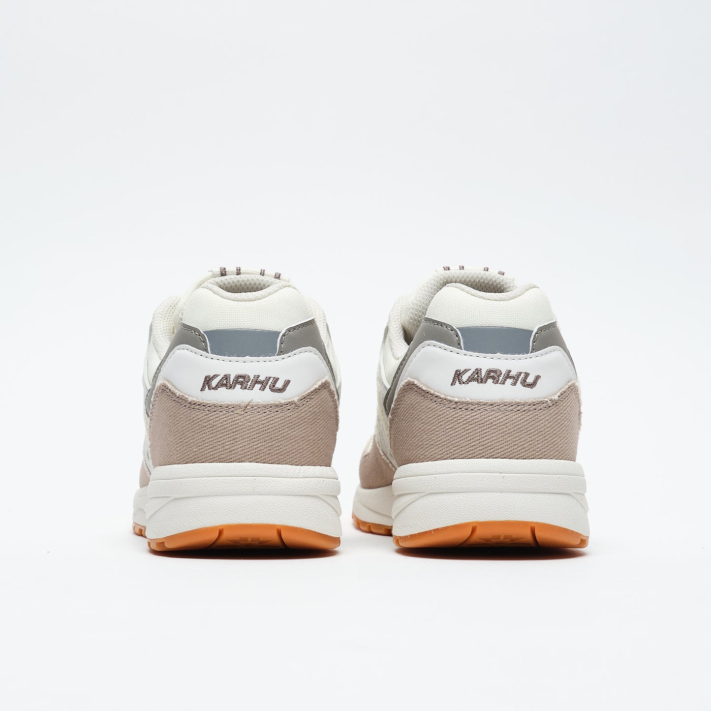 Karhu - Legacy 96 (Atmosphere / White Asparagus)