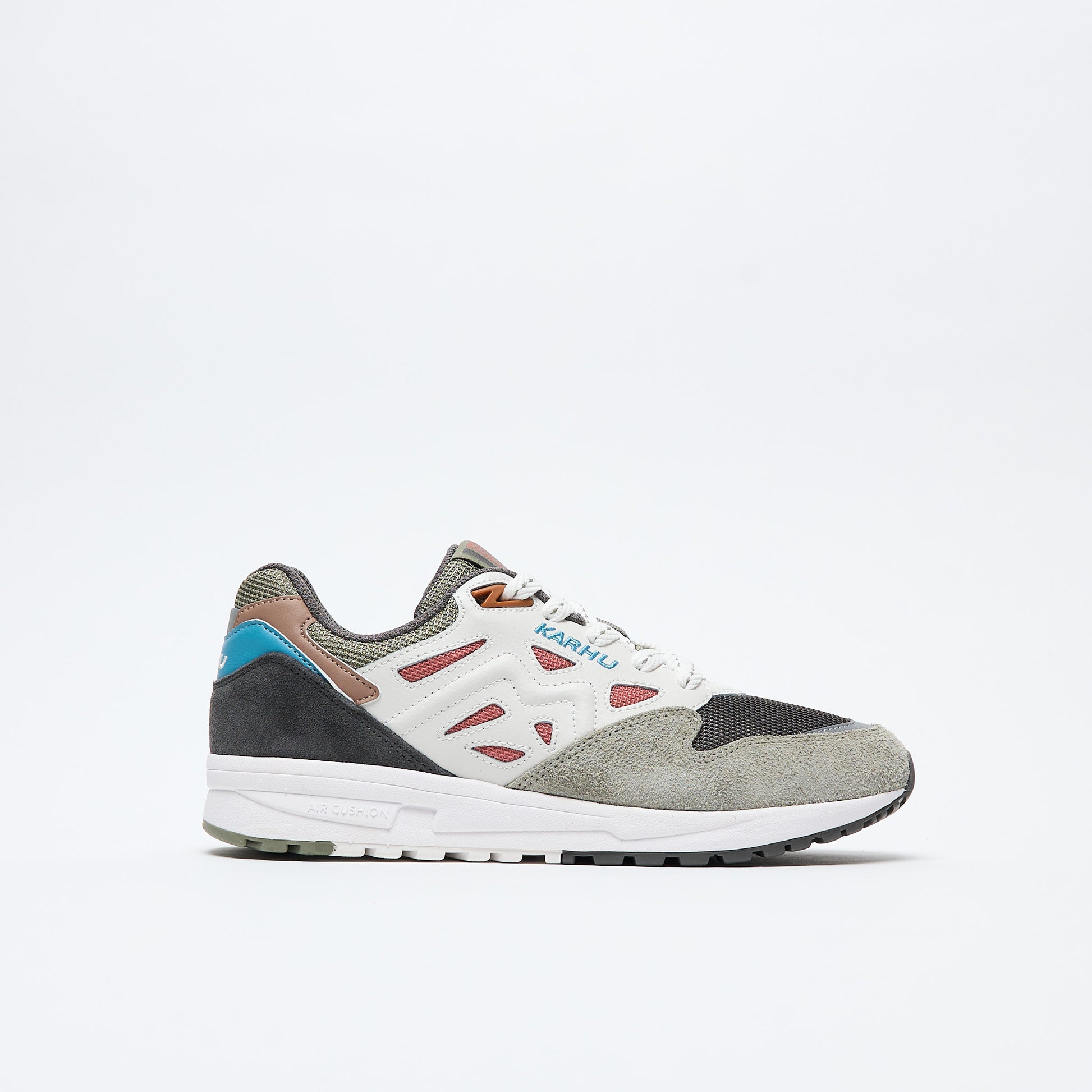 Karhu - Legacy 96 (Dark Gull Gray/Light Mahogany)