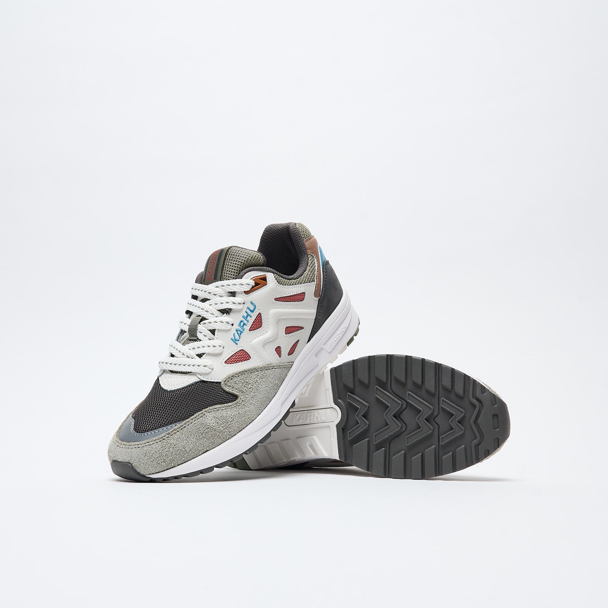 Karhu - Legacy 96 (Dark Gull Gray/Light Mahogany)