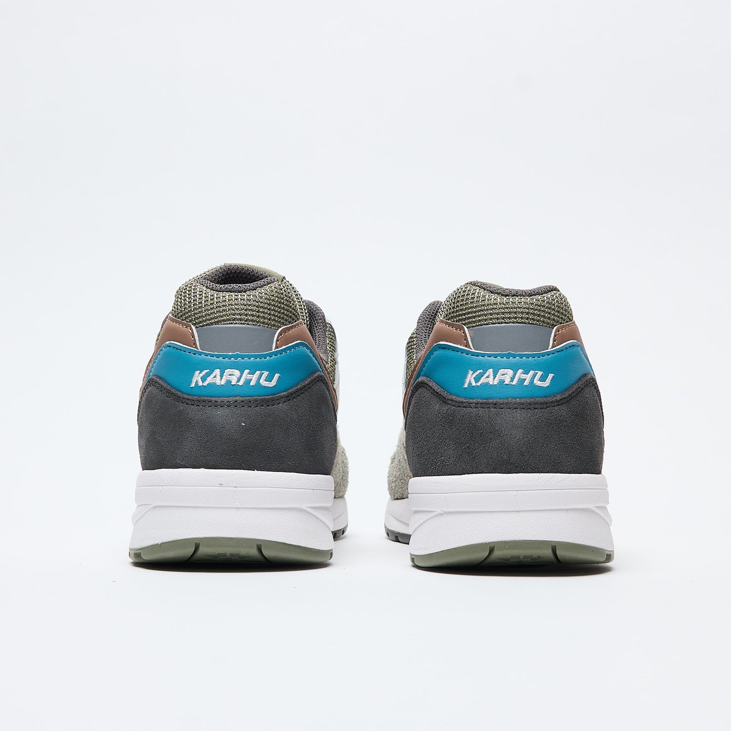 Karhu - Legacy 96 (Dark Gull Gray/Light Mahogany)