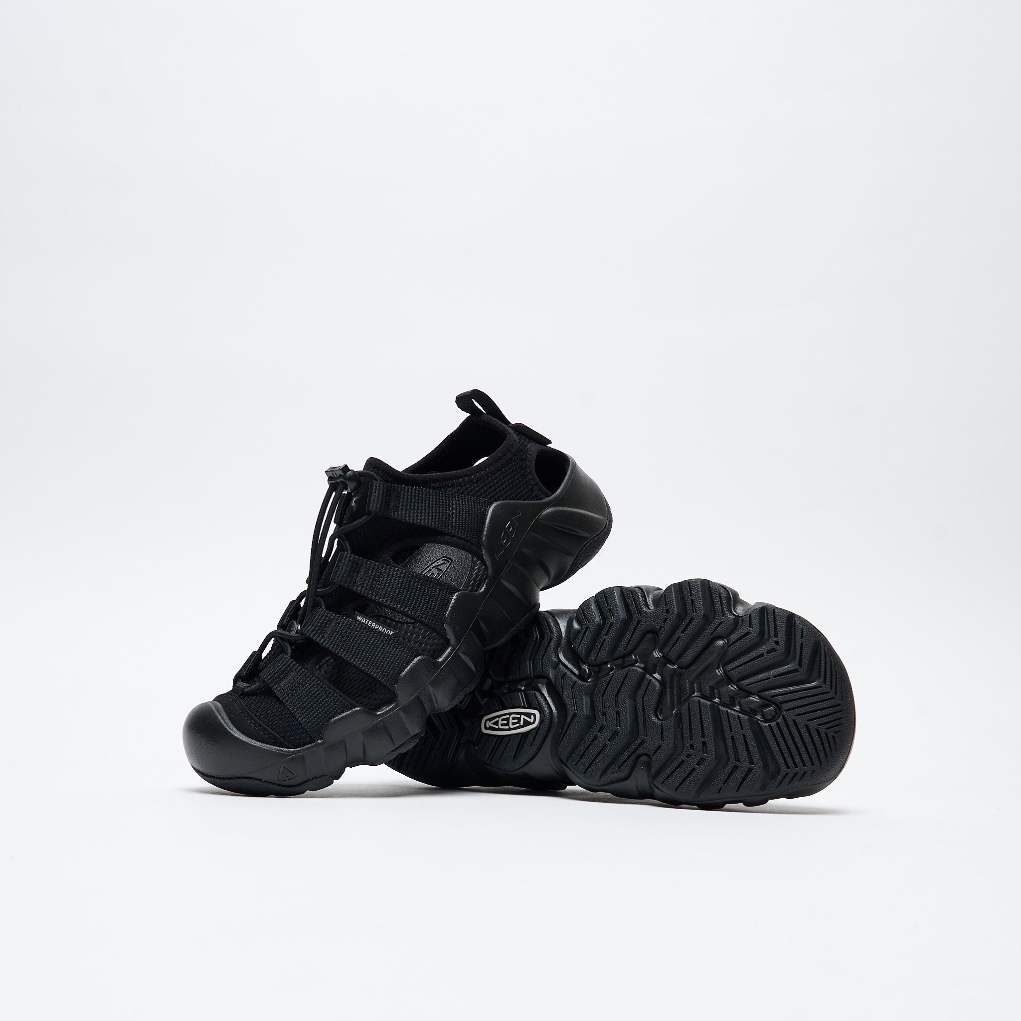 Snow Peak x Keen - Hyperport H2 (Triple Black) – MILK STORE