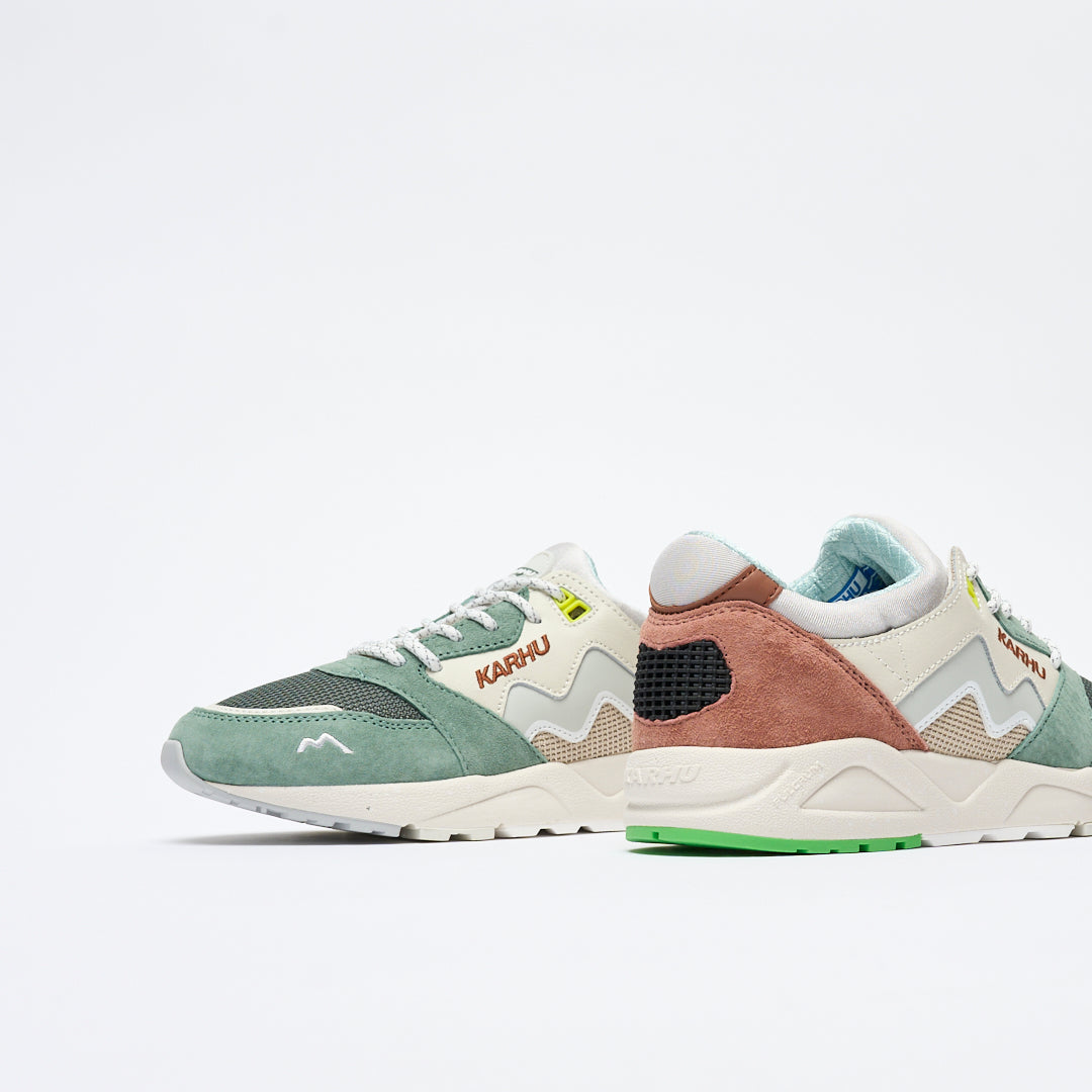 Karhu - Aria 95 (Cork/ Foggy Dew)