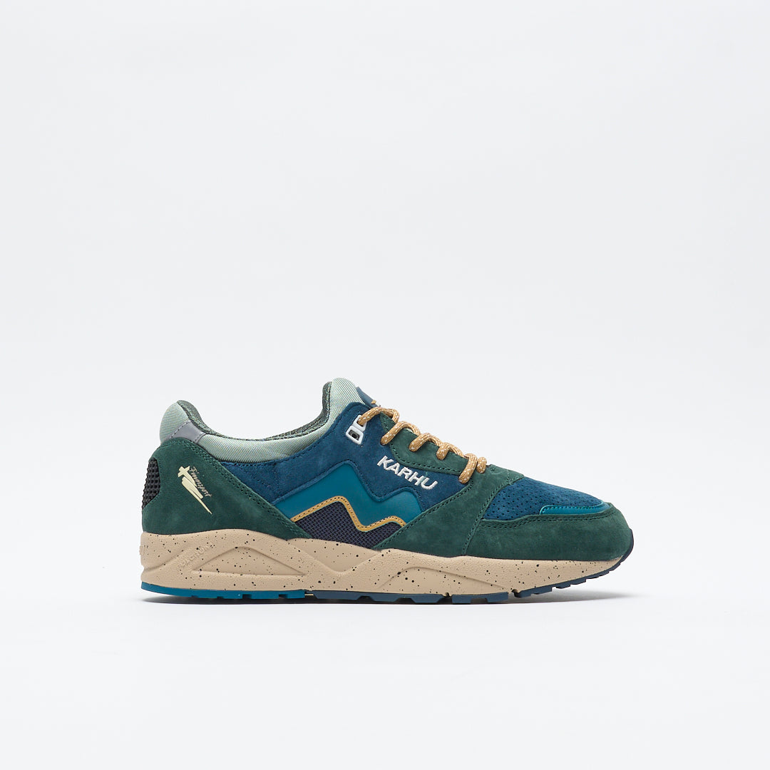 Karhu - Aria 95 (Dark Forest/ Deep Lagoon)