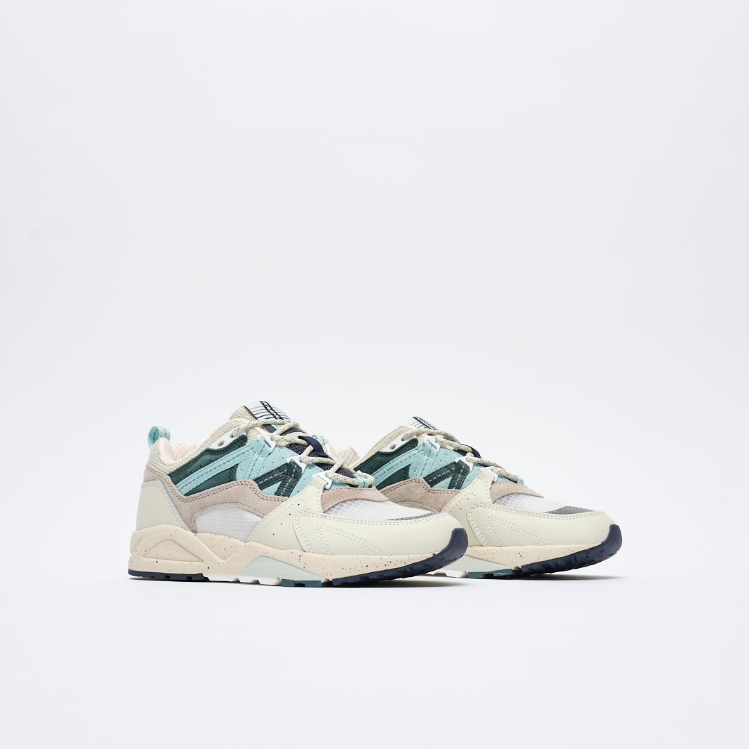 Karhu - Fusion 2.0 (Lily White/ Surf Spray)