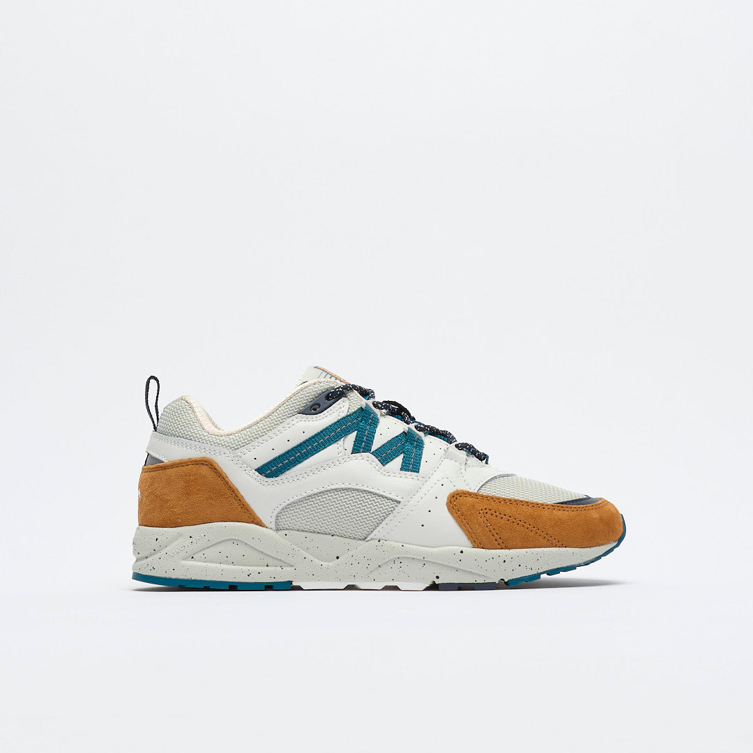 Karhu - Fusion 2.0 (Nugget/Deep Lagoon)