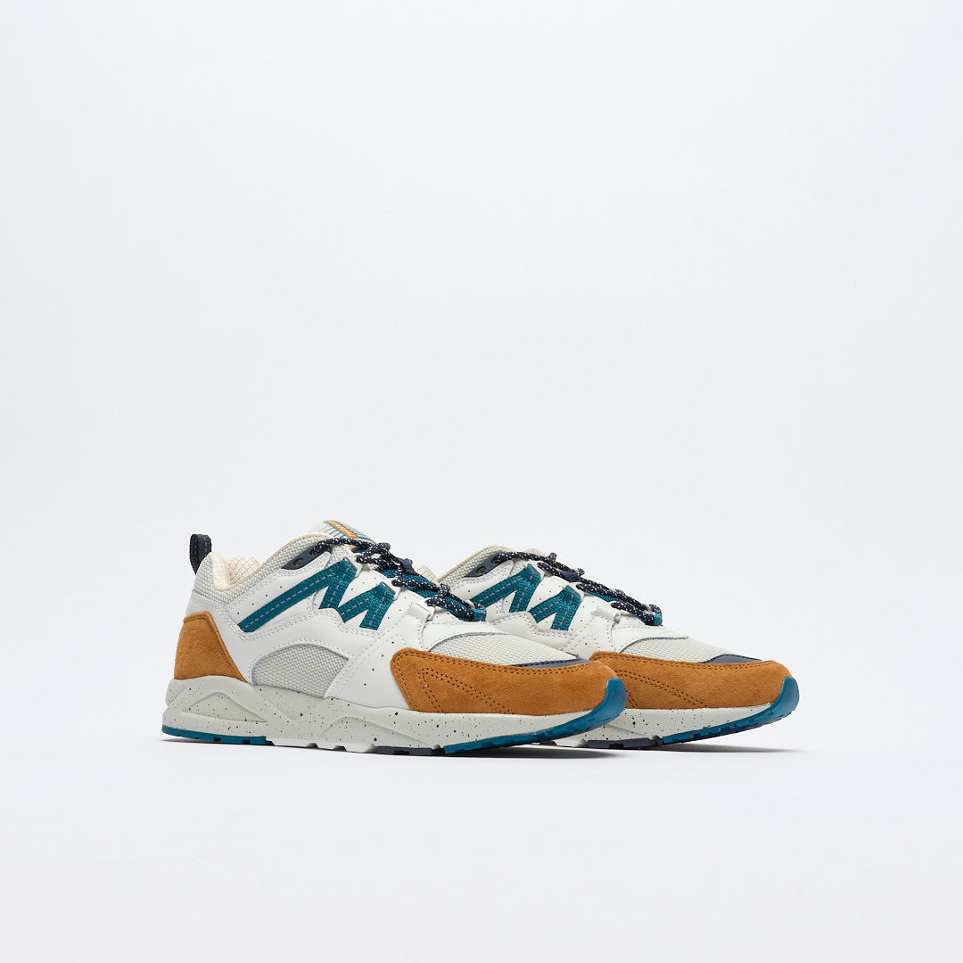 Karhu - Fusion 2.0 (Nugget/Deep Lagoon)