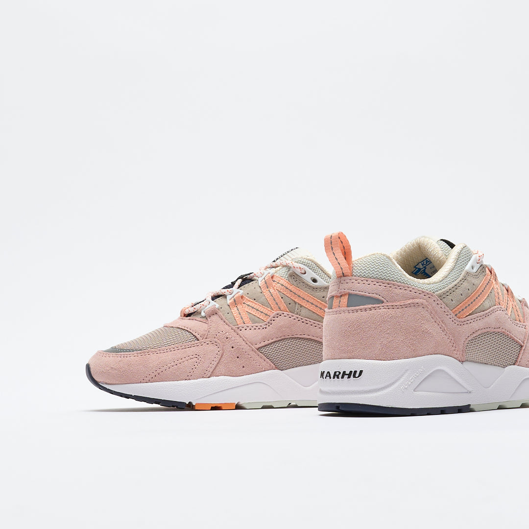 Karhu - Fusion 2.0 (Peach Whip/ Peach Nectar)