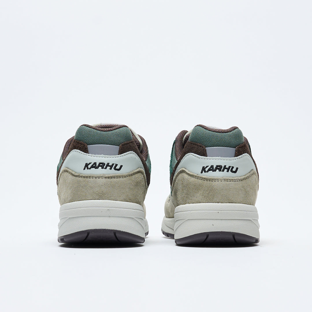 Karhu - Legacy 96 "Mystic Forest" (Abbey Stone/Rain Forest)