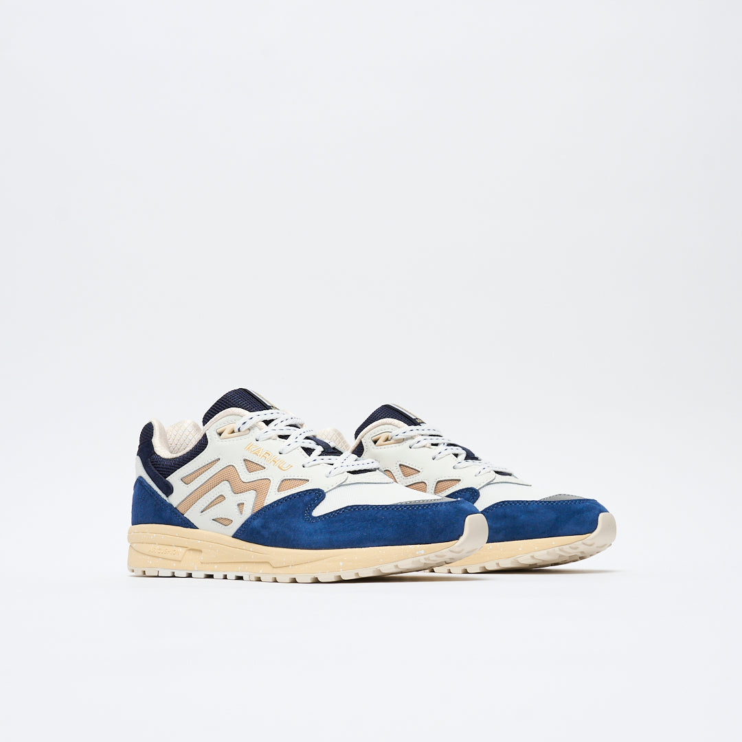 Karhu - Legacy 96 (True Navy/Irish Cream)