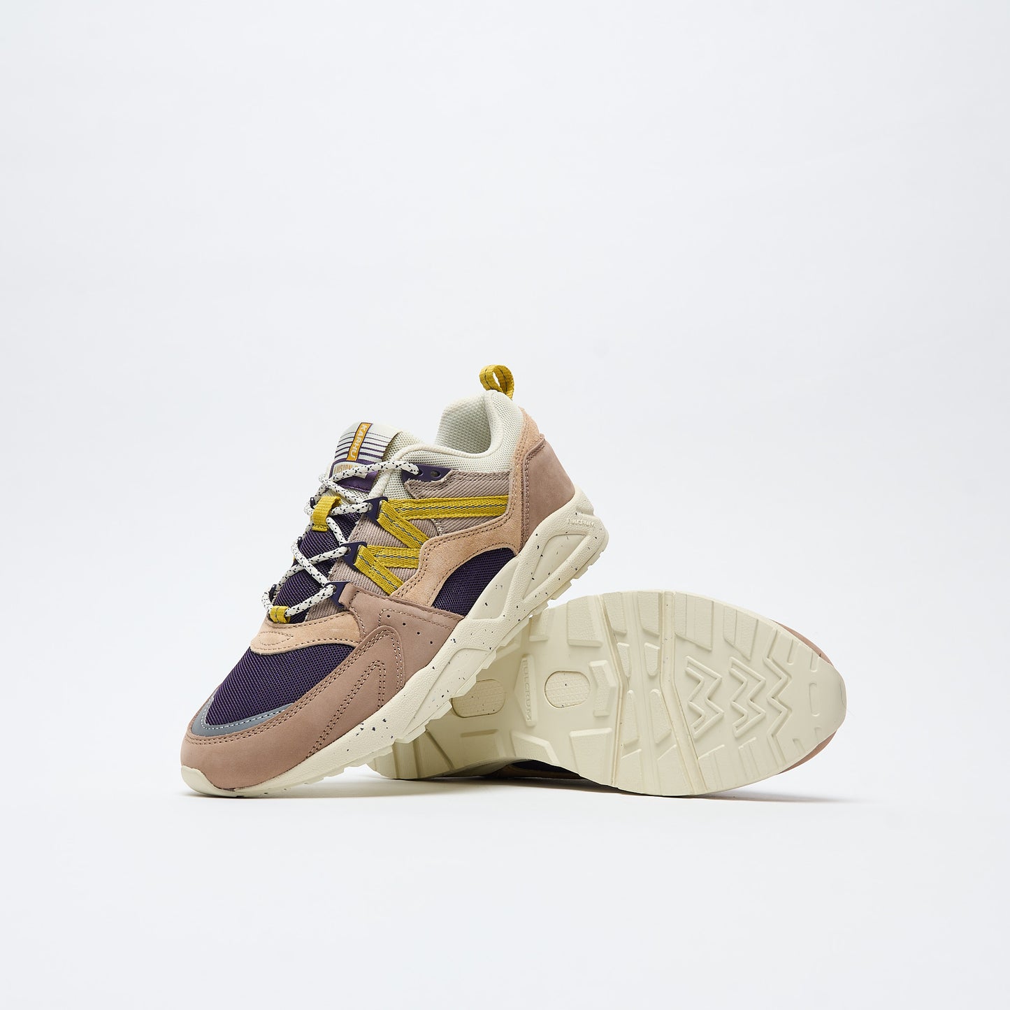 Karhu Fusion 2.0 (Warm Taupe / Mango Mint)