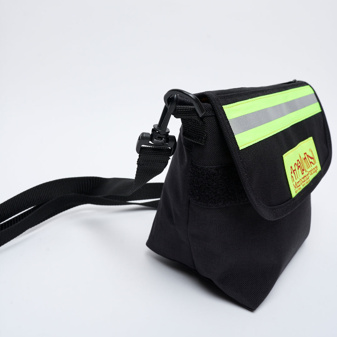 Manhattan Portage - College Place Handle Bar Bag With Vinyl Lining (Black)