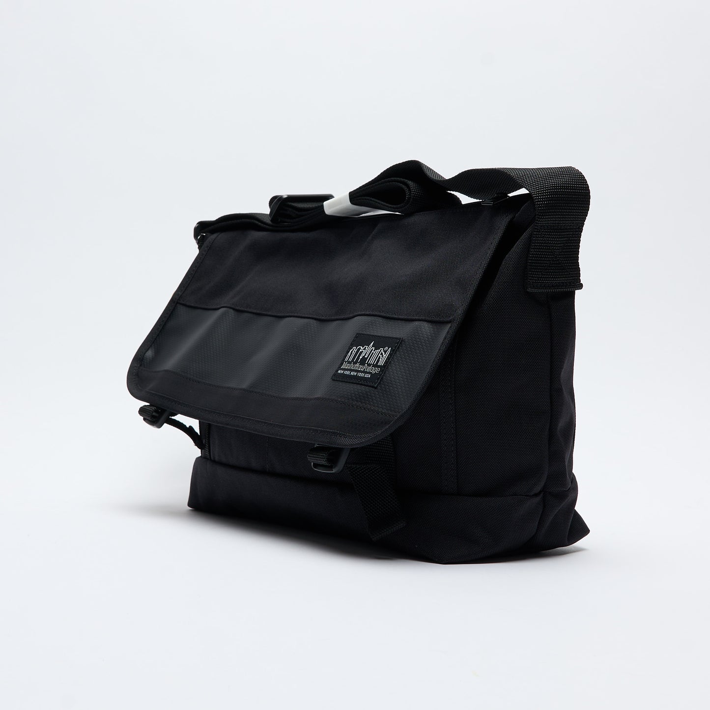 Manhattan Portage - Hells Kitchen Messenger Bag (Black)