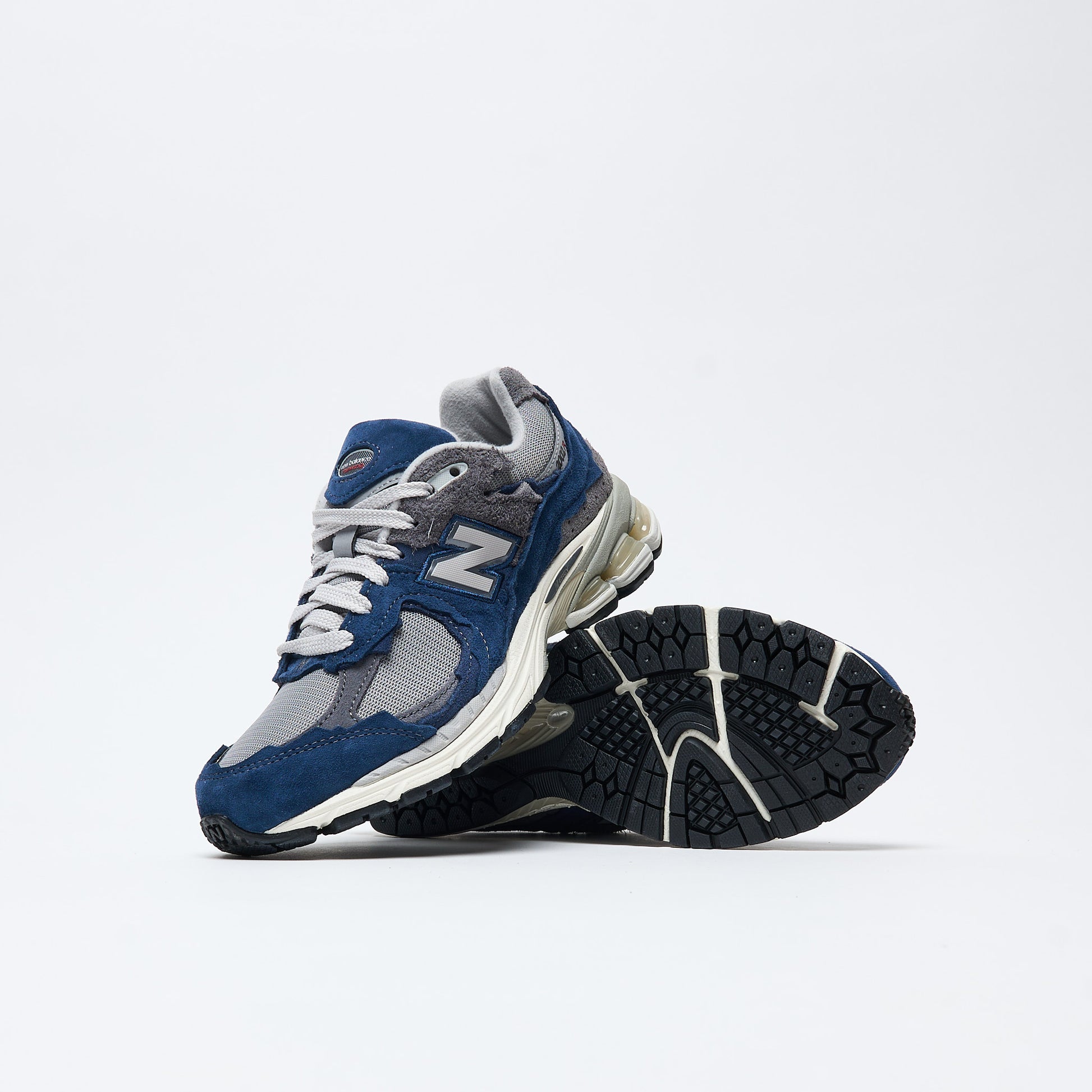 New Balance - M 2002 4R5 (Navy/Raincloud) "Protection Pack"