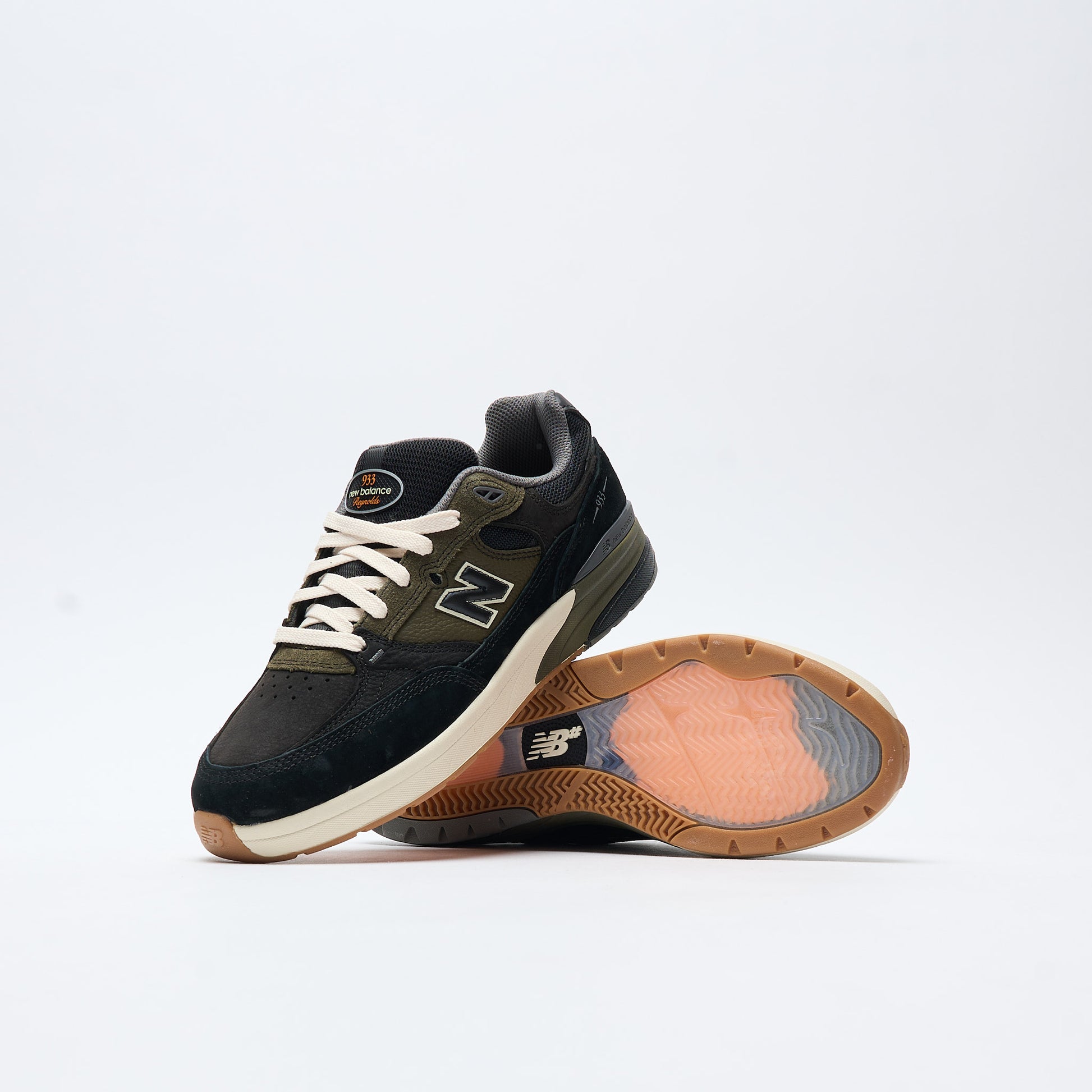New Balance Numeric - NM Reynolds 933 BST (Black/Dark Olivine)