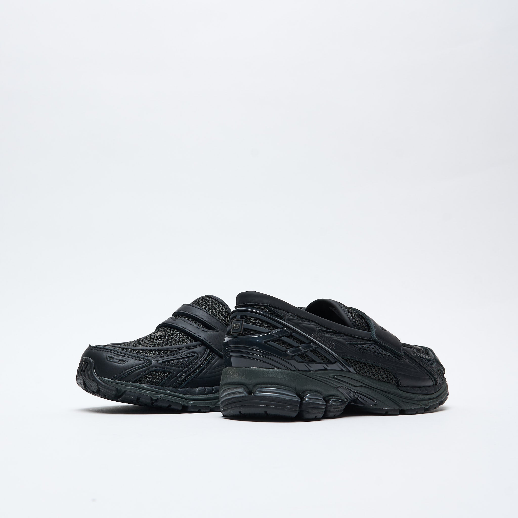 New Balance - U 1906 Loafer LAI Suede (Black) – MILK STORE