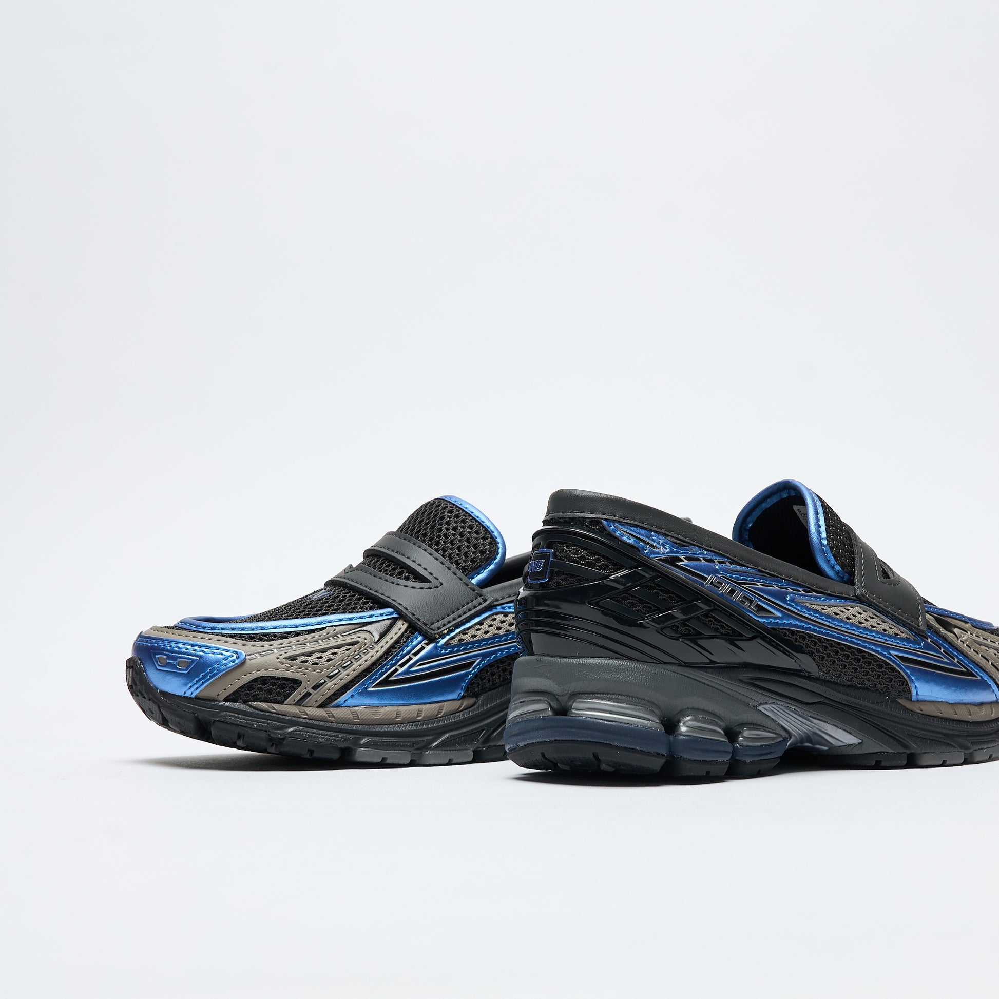 New Balance - U 1906 LAR Loafer (Black Cement/Blue Gemstone)