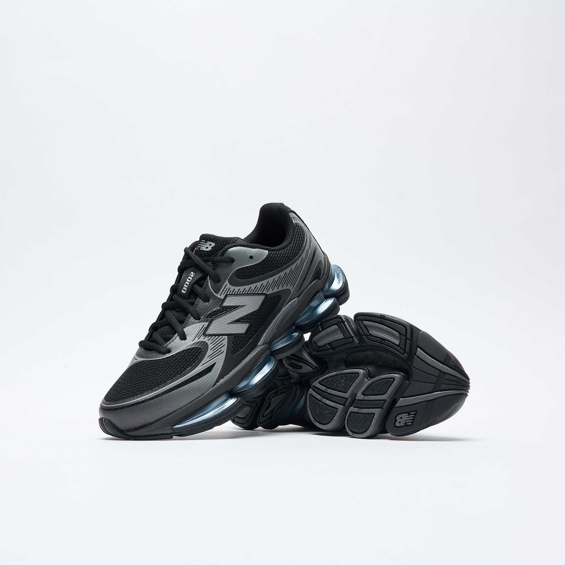 New Balance - U 2000 EA V1 (Black/Dark Silver Metallic)