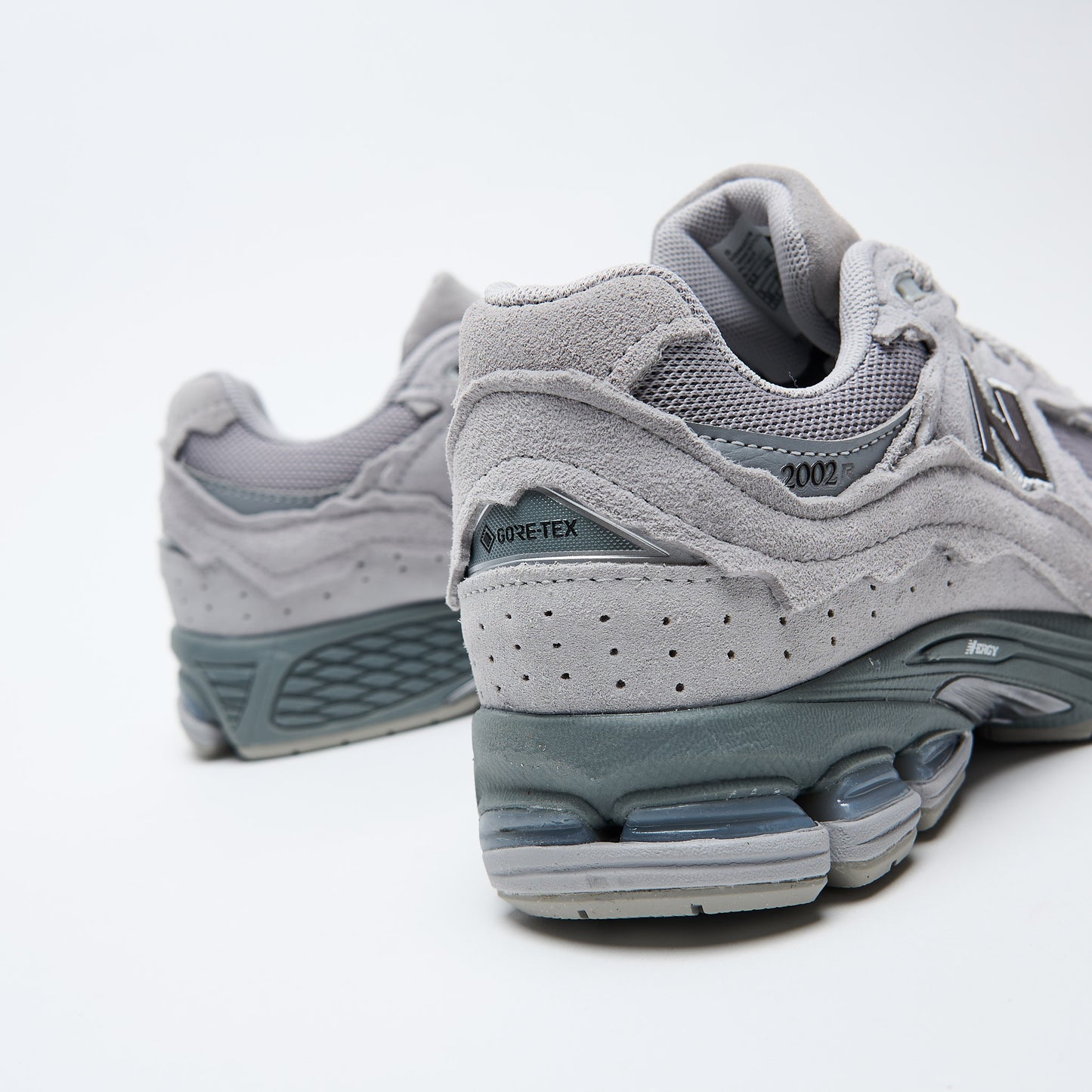 New Balance - U 2002 27R GTX (Slate Grey/Castlerock)