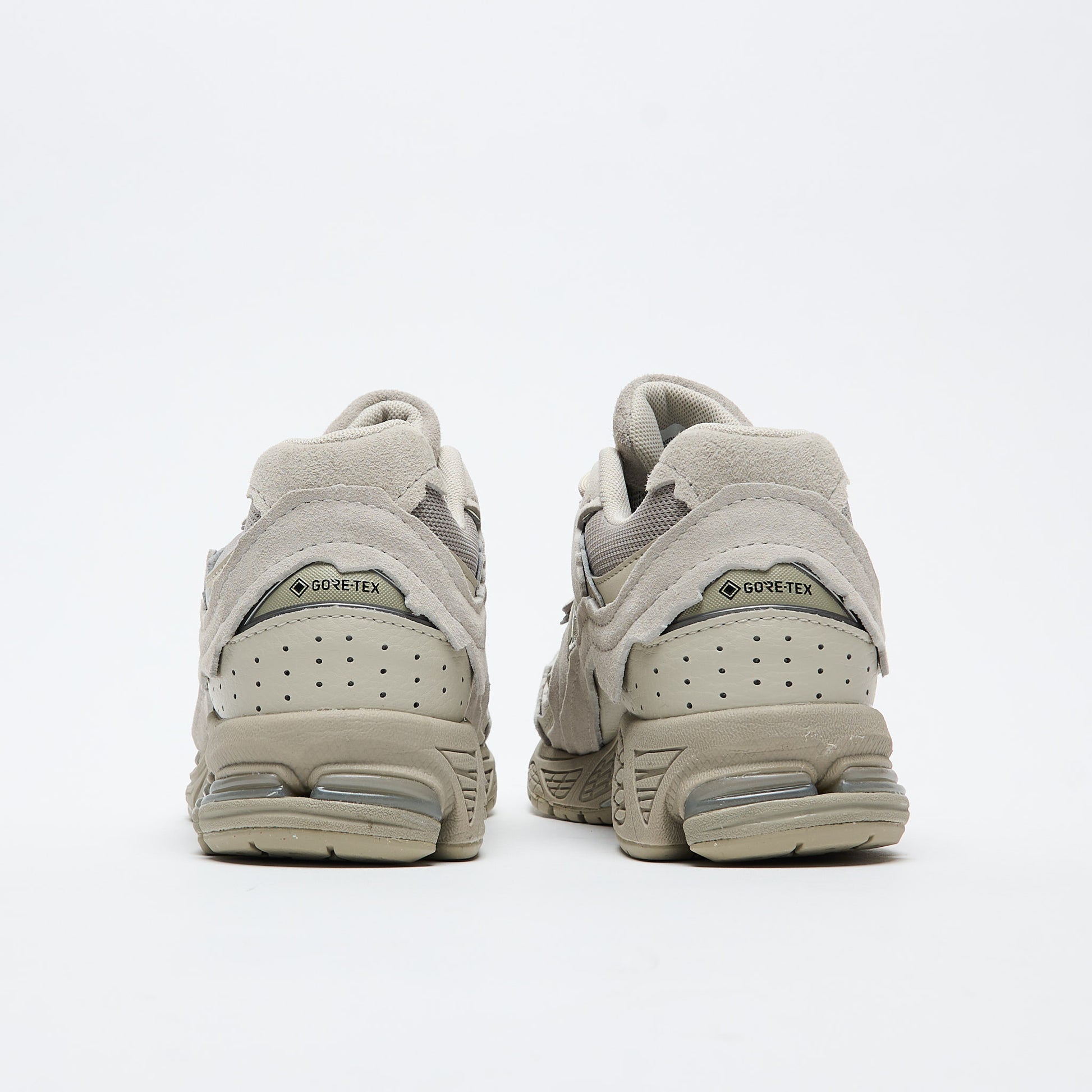 New Balance - U 2002 DXC Protection Pack Gore-Tex (Shipyard/Metallic)