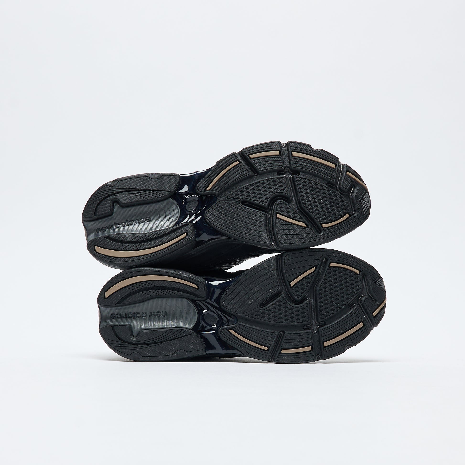 New Balance - U 2010 TTB (Black/Black/Cement)