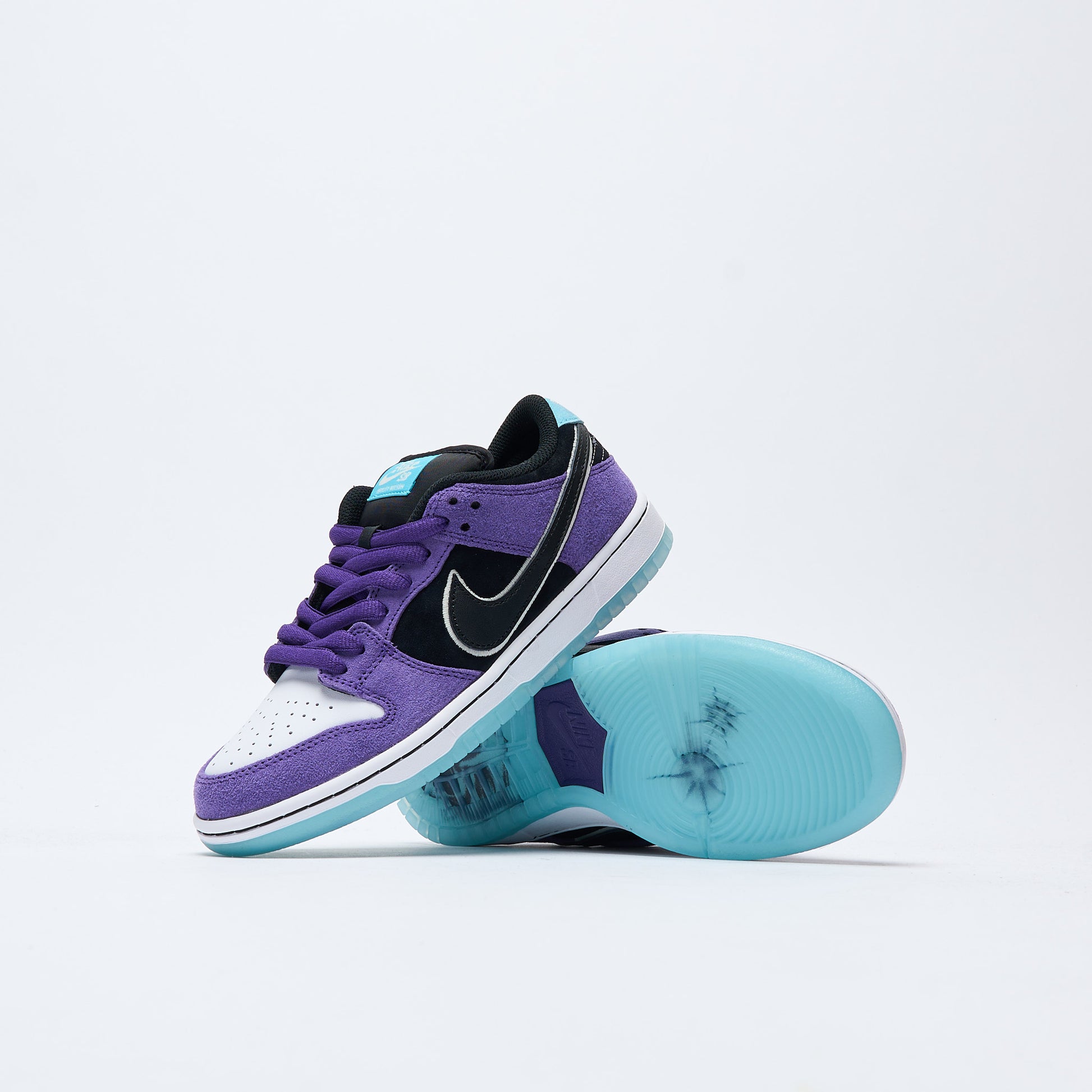 Nike SB - Dunk Low Pro "Hayley Wilson" QS (Court Purple/Black-White)