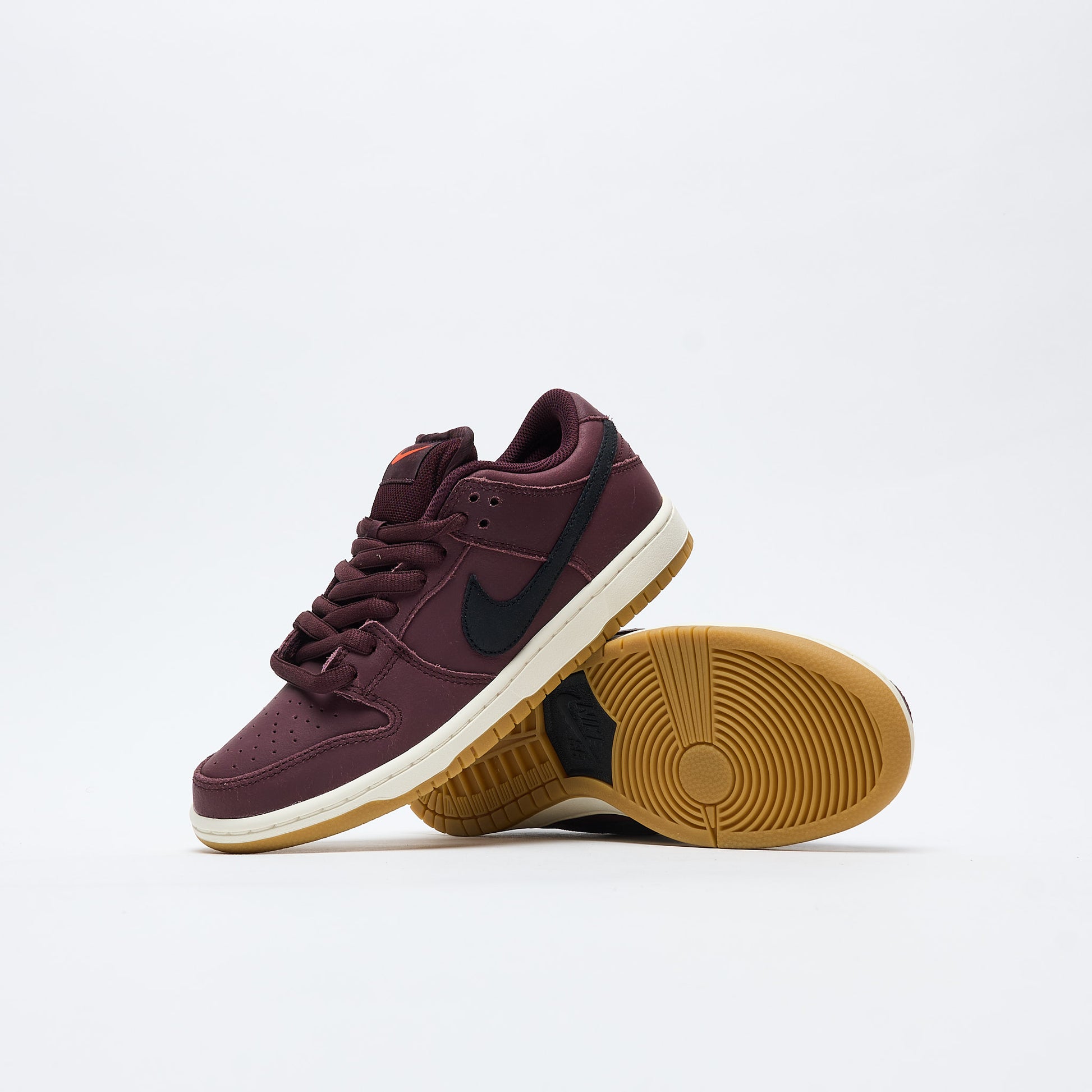 Nike SB - Dunk Low Pro ISO "Burgundy Crush"