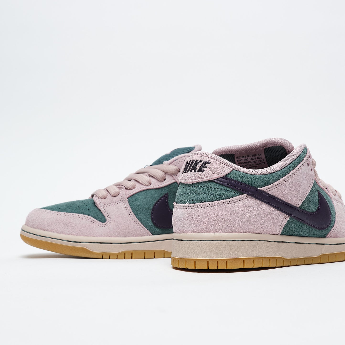 Nike SB - Dunk Low Pro (Mineral Slate/dark Raisin-particle Rose)